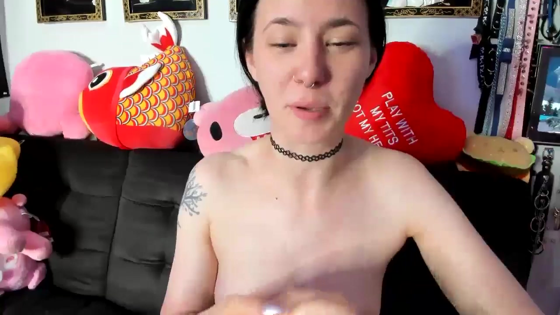 Gallery image thumbnail from Isabelle_Babe's myfreecams stream on, 05/07/2024, 10:23 image 12 of 20
