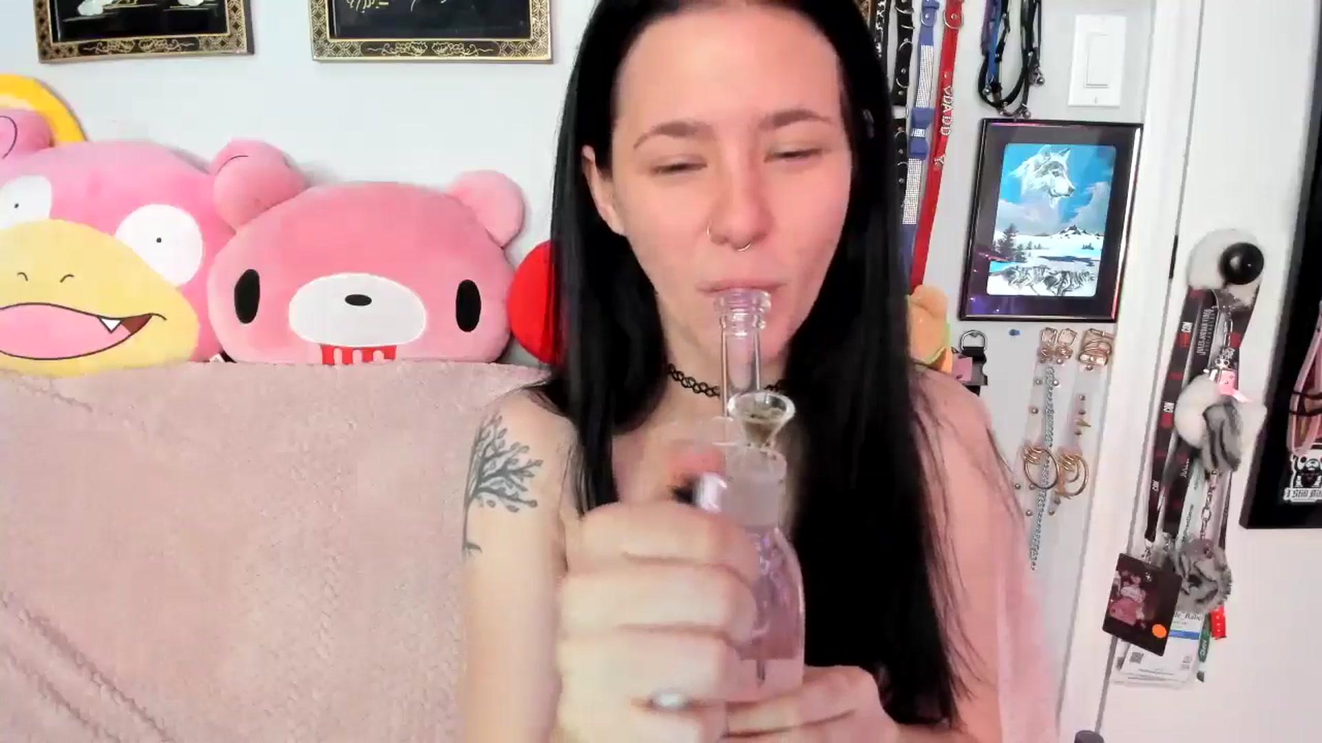 Gallery image thumbnail from Isabelle_Babe's myfreecams stream on, 05/18/2024, 18:55 image 13 of 20