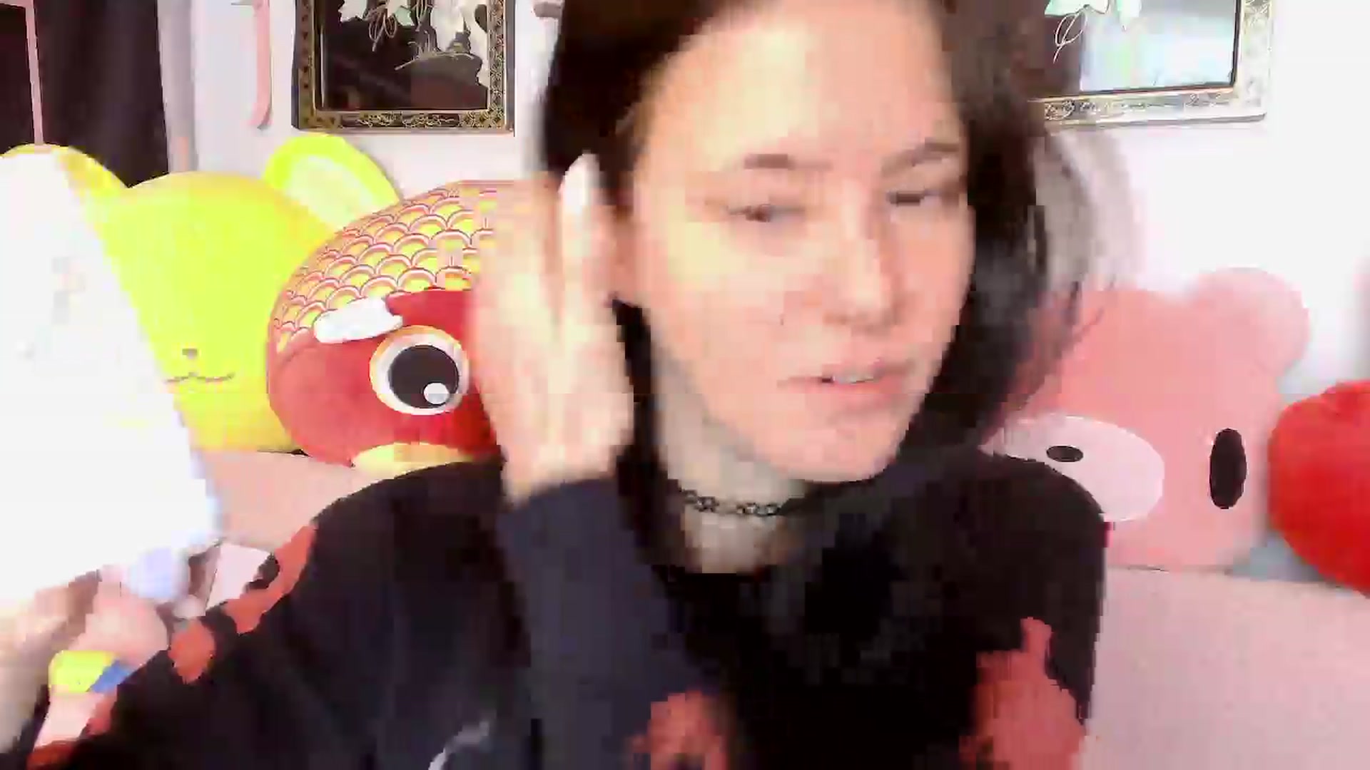 Gallery image thumbnail from Isabelle_Babe's myfreecams stream on, 12/24/2024, 22:02 image 19 of 20