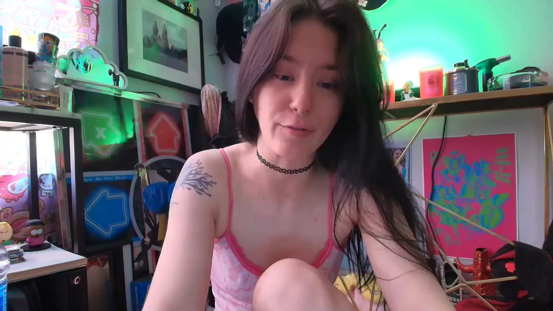 Gallery image thumbnail from Isabelle_Babe's myfreecams stream on, 04/19/2025, 18:29 image 19 of 20