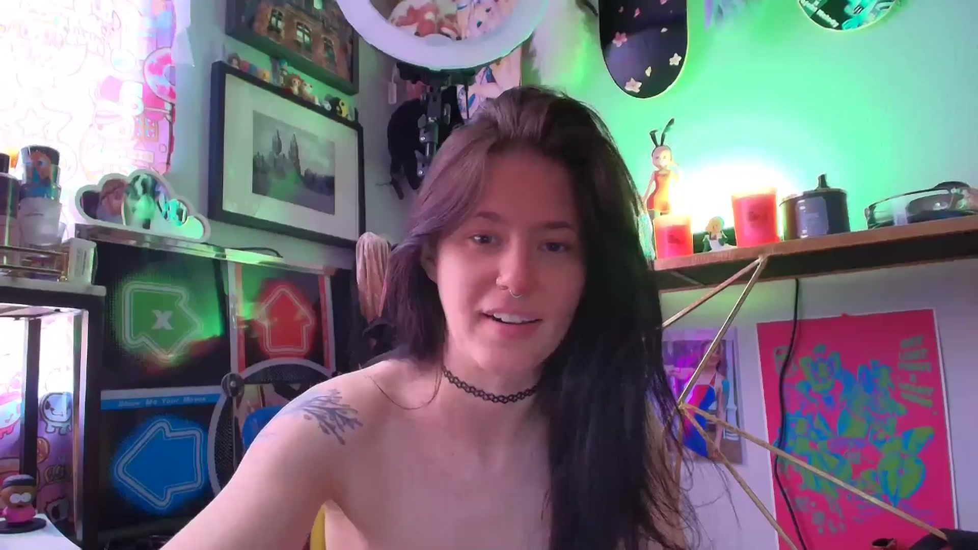 Gallery image thumbnail from Isabelle_Babe's myfreecams stream on, 04/20/2025, 20:46 image 18 of 20