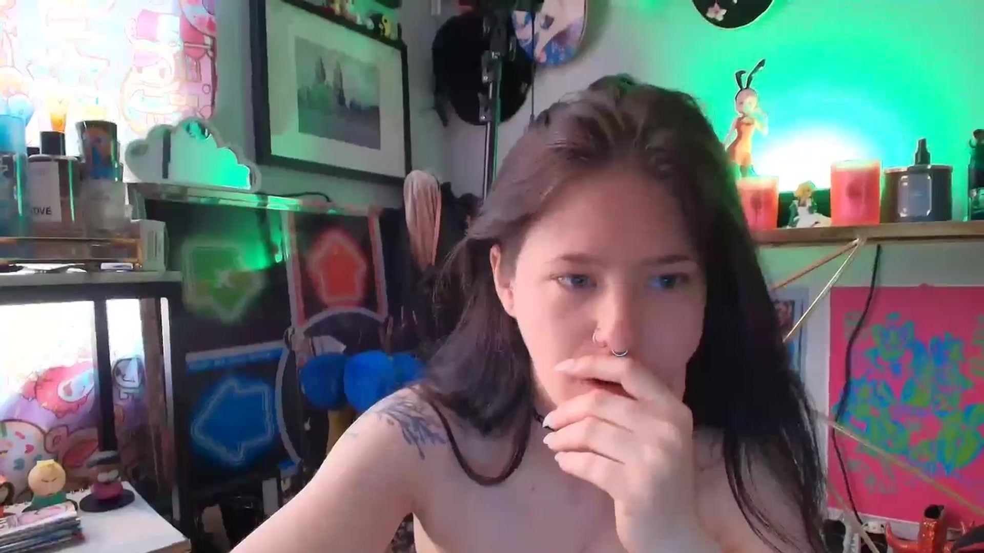 Gallery image thumbnail from Isabelle_Babe's myfreecams stream on, 04/22/2025, 17:30 image 6 of 20