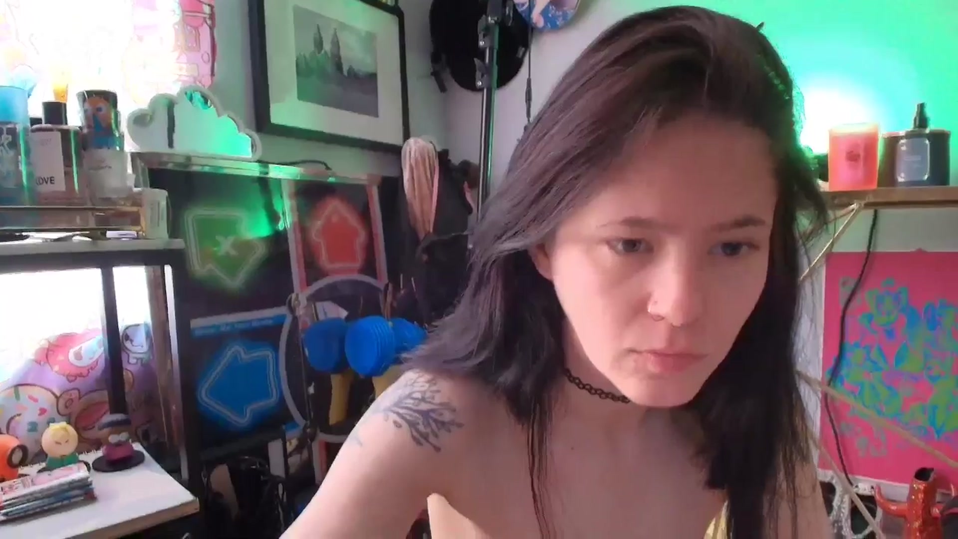 Gallery image thumbnail from Isabelle_Babe's myfreecams stream on, 04/22/2025, 17:30 image 13 of 20