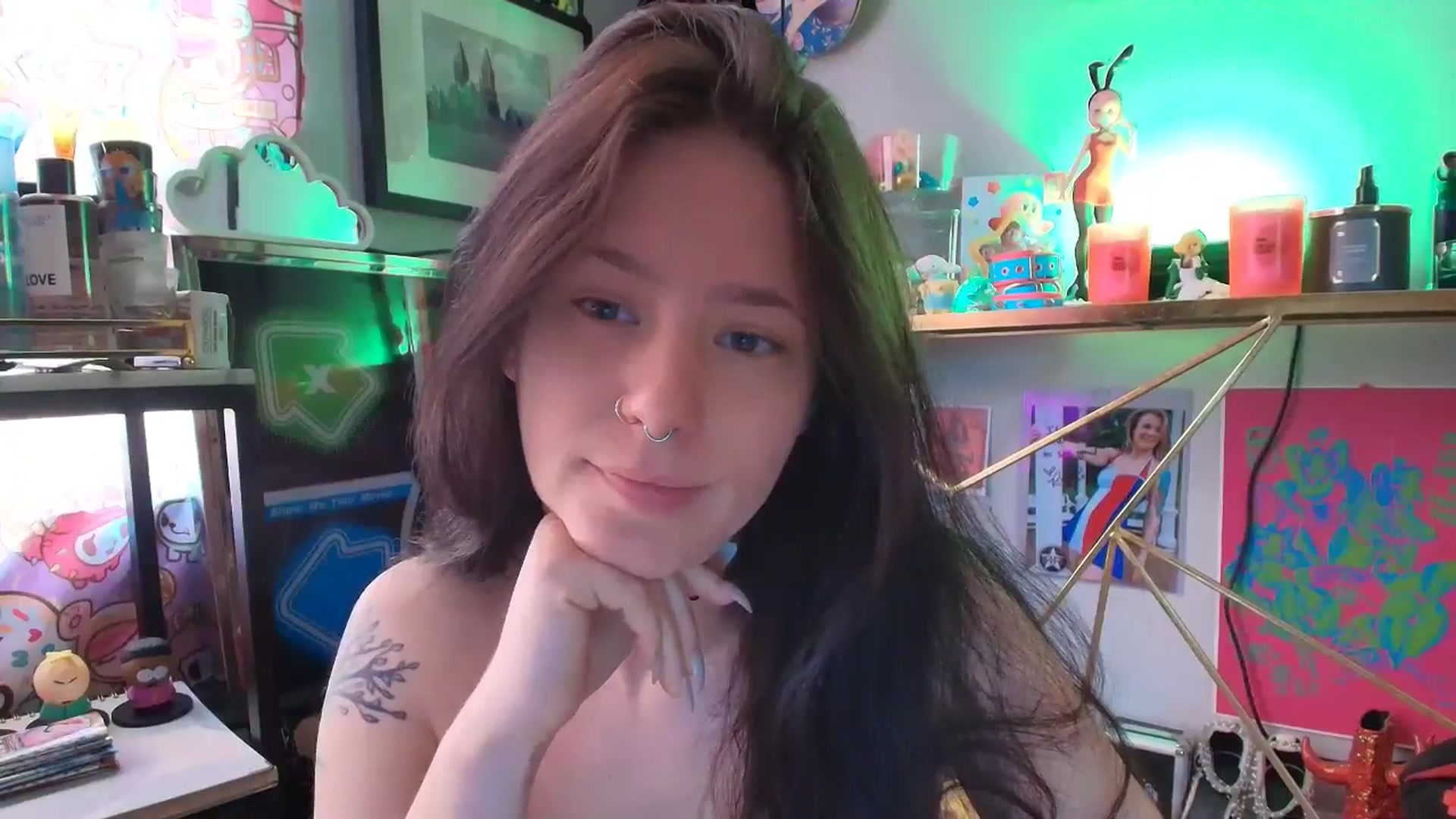 Gallery image thumbnail from Isabelle_Babe's myfreecams stream on, 04/22/2025, 17:30 image 17 of 20