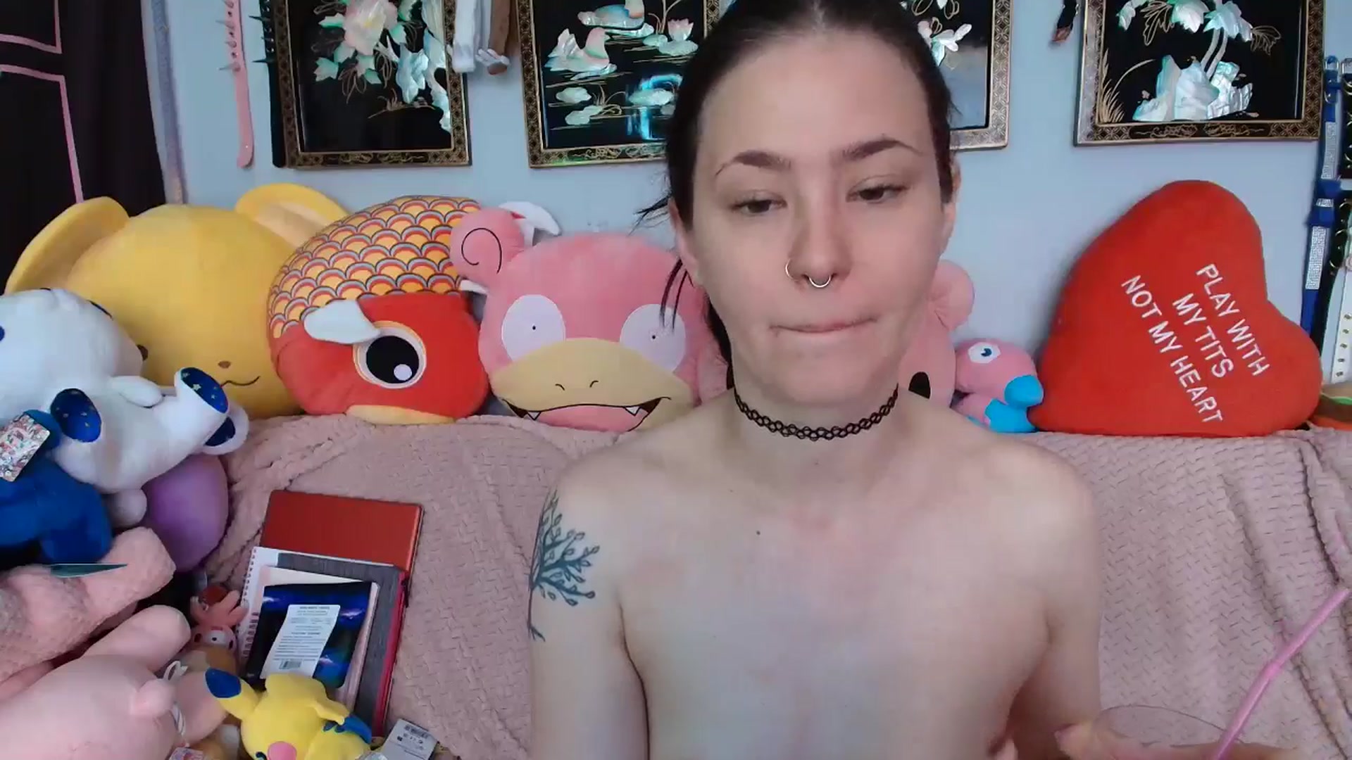 Gallery image thumbnail from Isabelle_Babe's myfreecams stream on, 05/01/2025, 17:36 image 2 of 20
