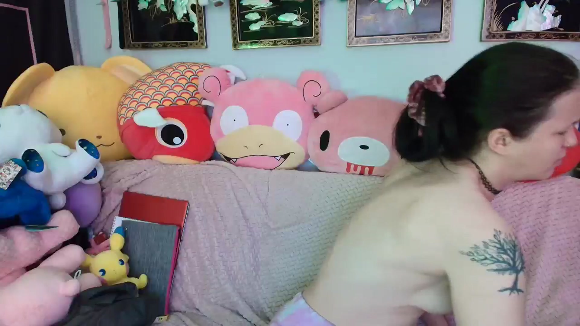 Gallery image thumbnail from Isabelle_Babe's myfreecams stream on, 05/04/2025, 15:46 image 9 of 20