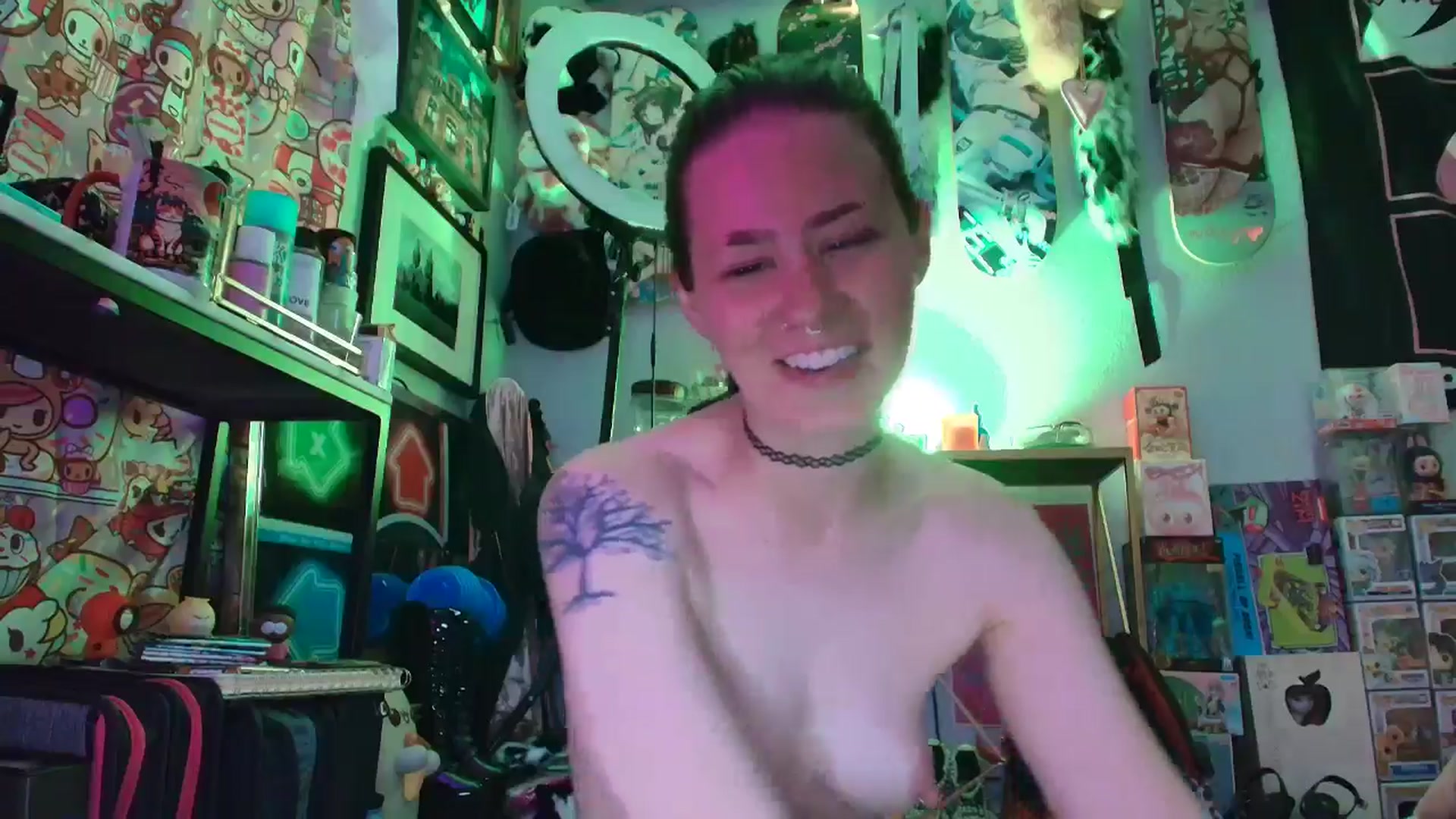 Gallery image thumbnail from Isabelle_Babe's myfreecams stream on, 05/13/2025, 12:04 image 14 of 20