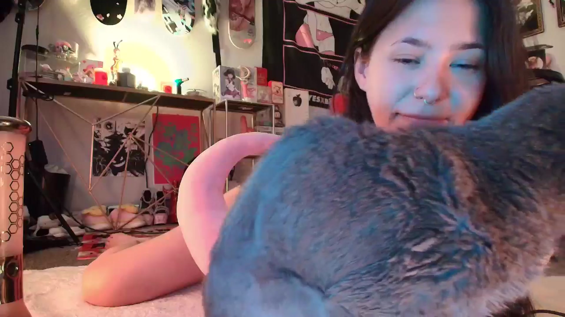 Gallery image thumbnail from Isabelle_Babe's myfreecams stream on, 06/07/2025, 12:46 image 17 of 20