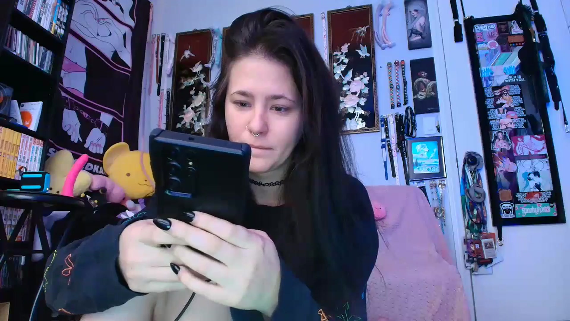 Gallery image thumbnail from Isabelle_Babe's myfreecams stream on, 12/25/2025, 19:37 image 9 of 20