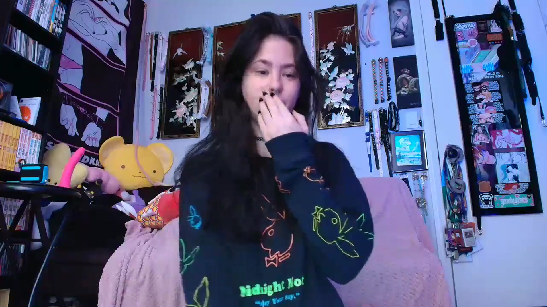 Gallery image thumbnail from Isabelle_Babe's myfreecams stream on, 12/25/2025, 19:37 image 6 of 20