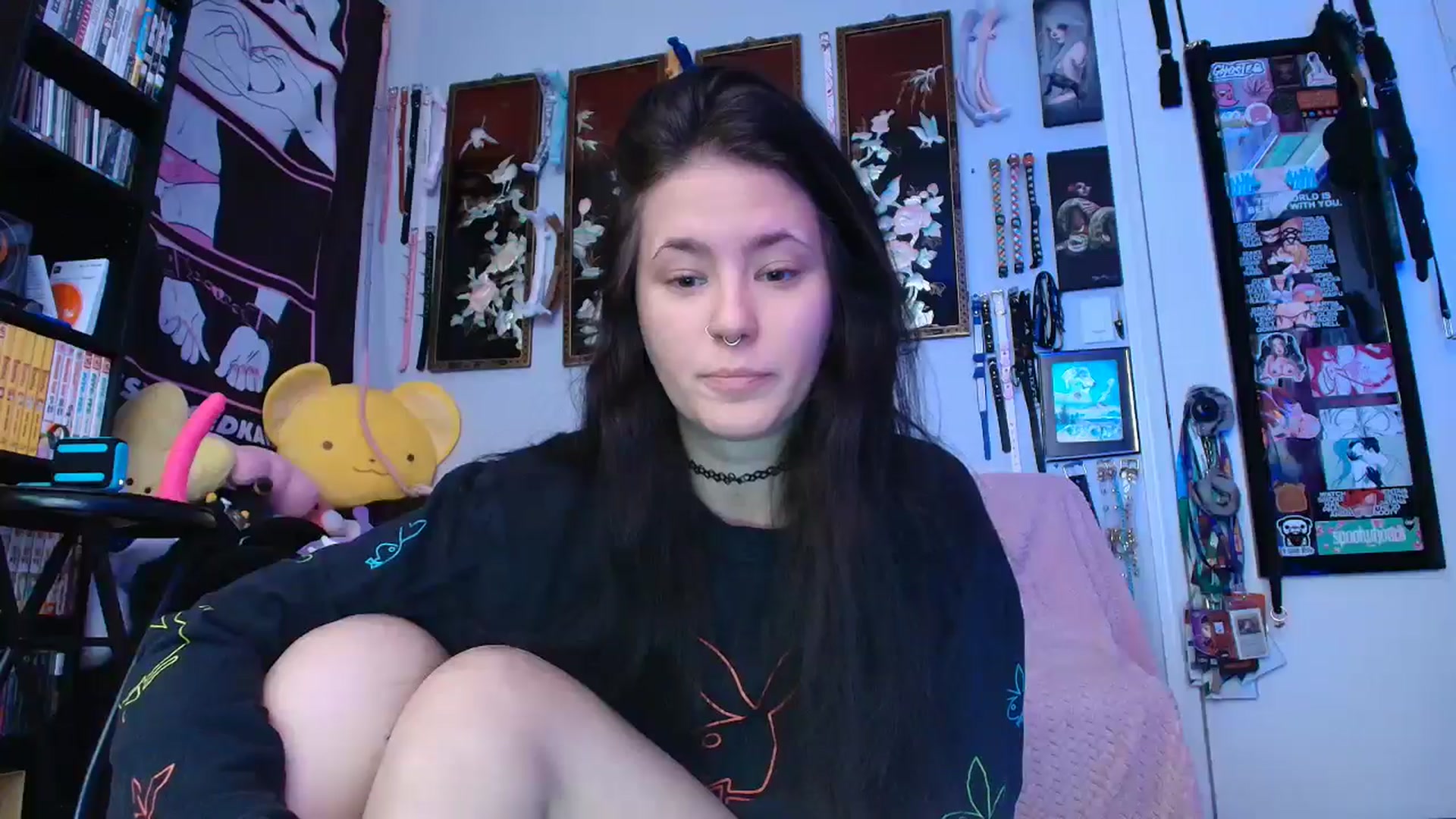 Gallery image thumbnail from Isabelle_Babe's myfreecams stream on, 12/25/2025, 19:37 image 8 of 20
