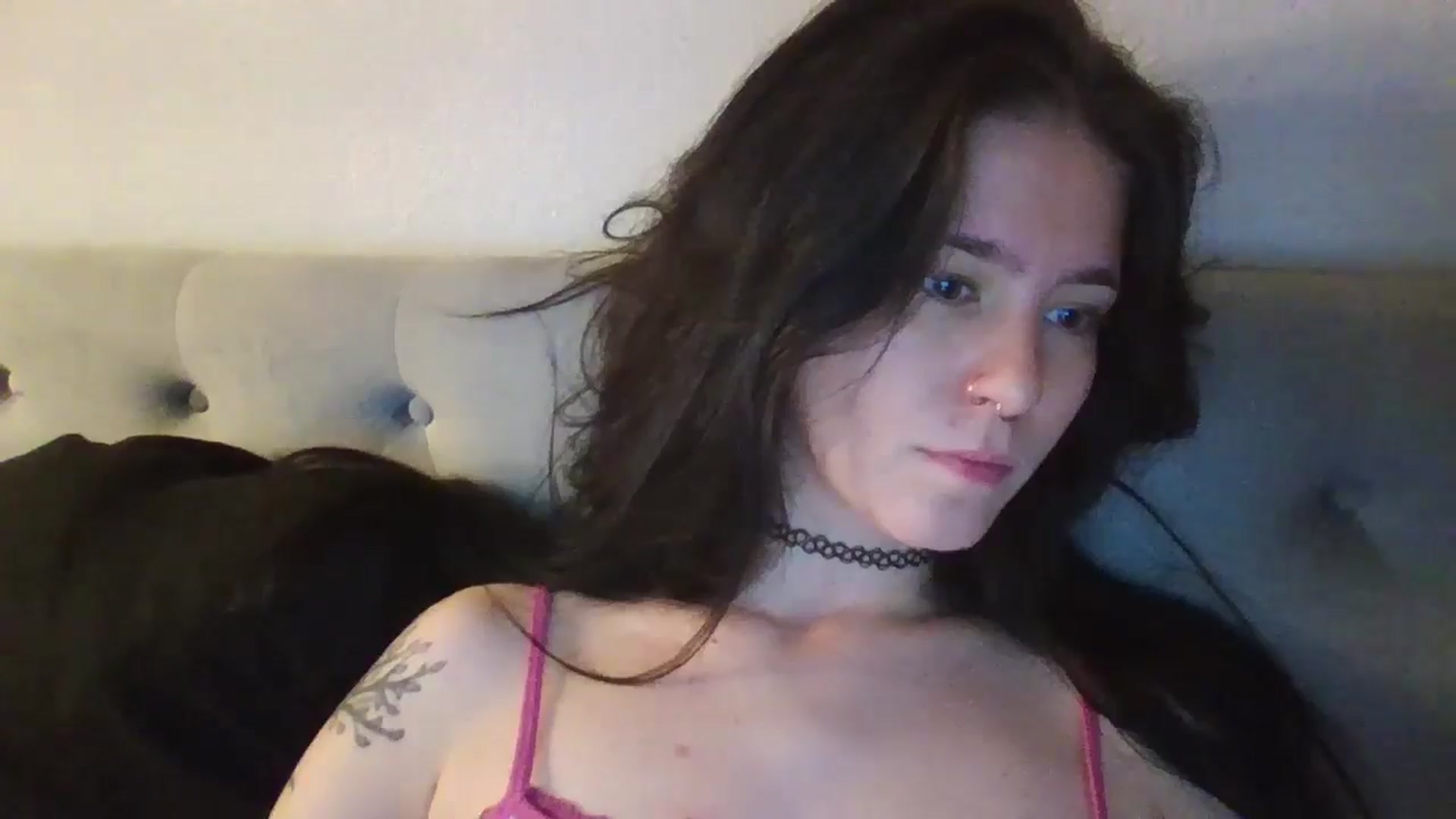 Gallery image thumbnail from Isabelle_Babe's myfreecams stream on, 04/14/2026, 08:50 image 12 of 20