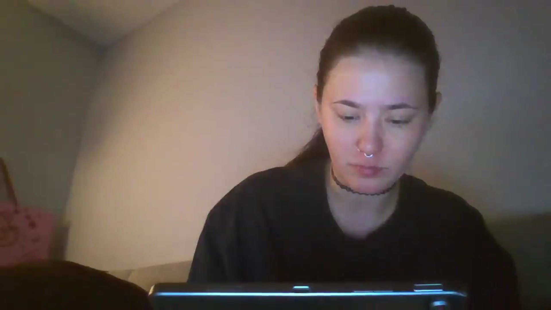 Gallery image thumbnail from Isabelle_Babe's myfreecams stream on, 04/19/2026, 14:04 image 8 of 20