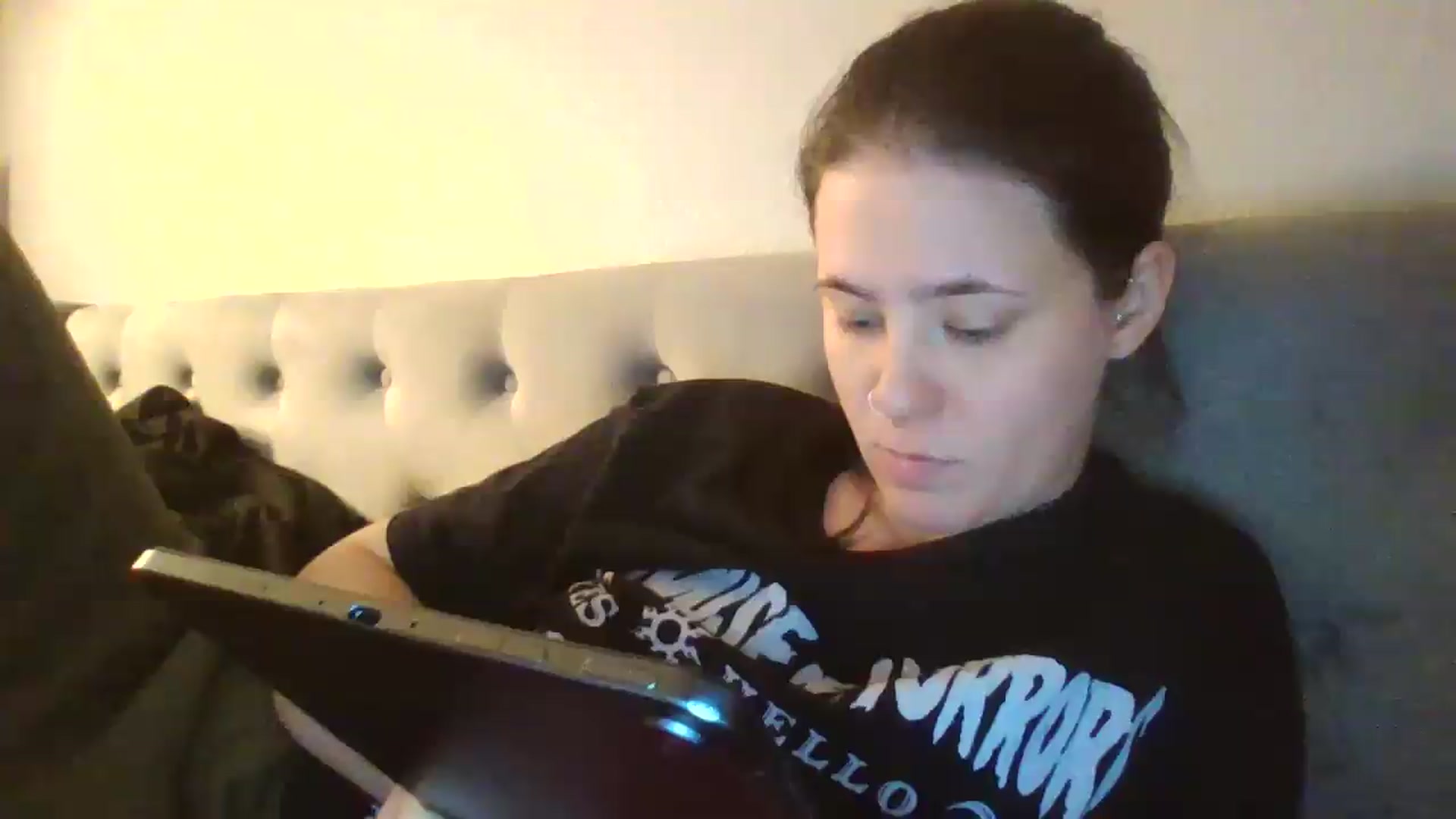 Gallery image thumbnail from Isabelle_Babe's myfreecams stream on, 04/27/2026, 12:08 image 13 of 20