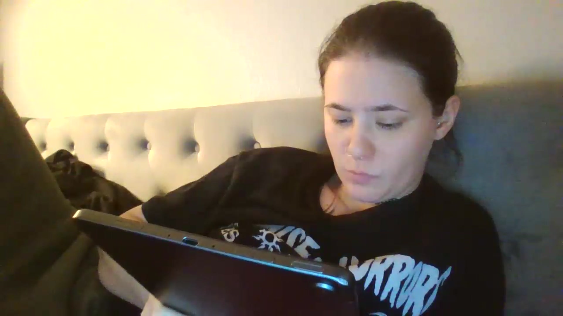 Gallery image thumbnail from Isabelle_Babe's myfreecams stream on, 04/27/2026, 12:08 image 19 of 20