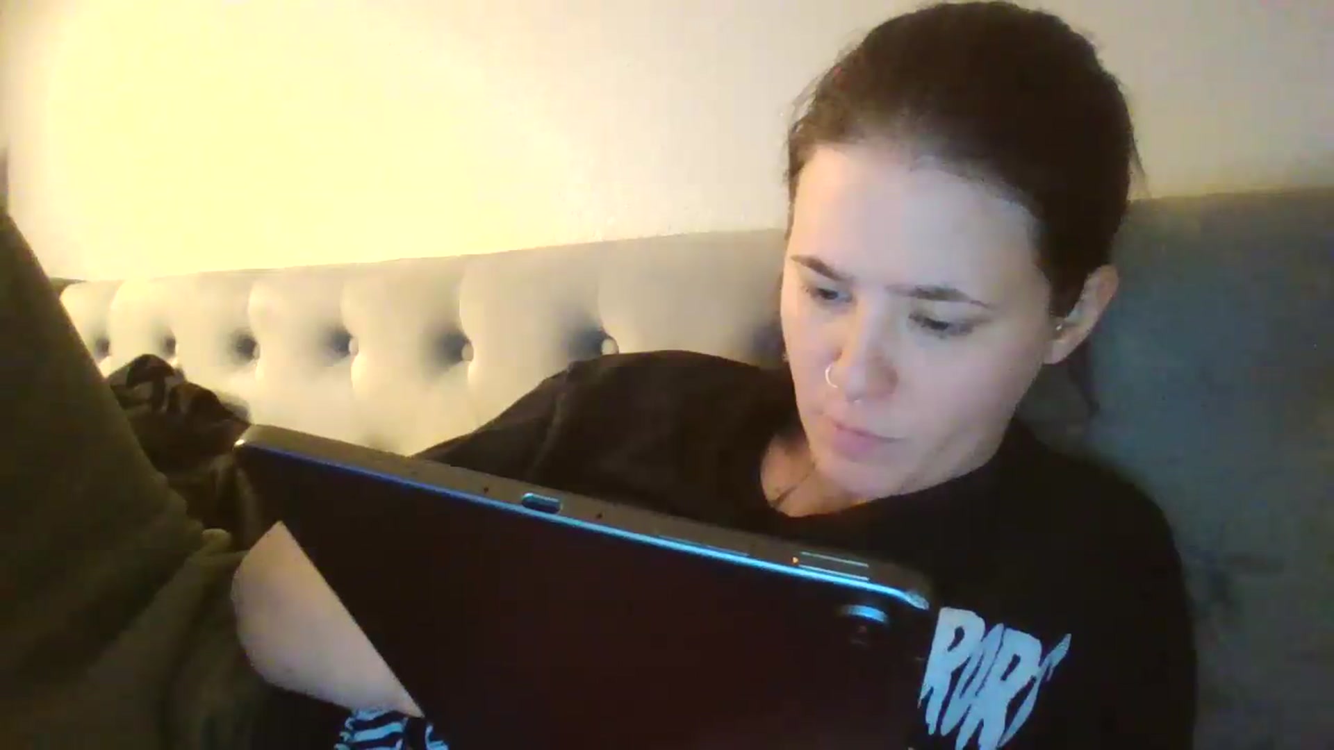 Gallery image thumbnail from Isabelle_Babe's myfreecams stream on, 04/27/2026, 12:08 image 18 of 20