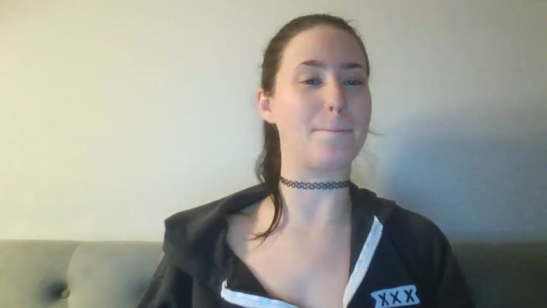 Gallery image thumbnail from Isabelle_Babe's myfreecams stream on, 04/28/2026, 11:47 image 15 of 20