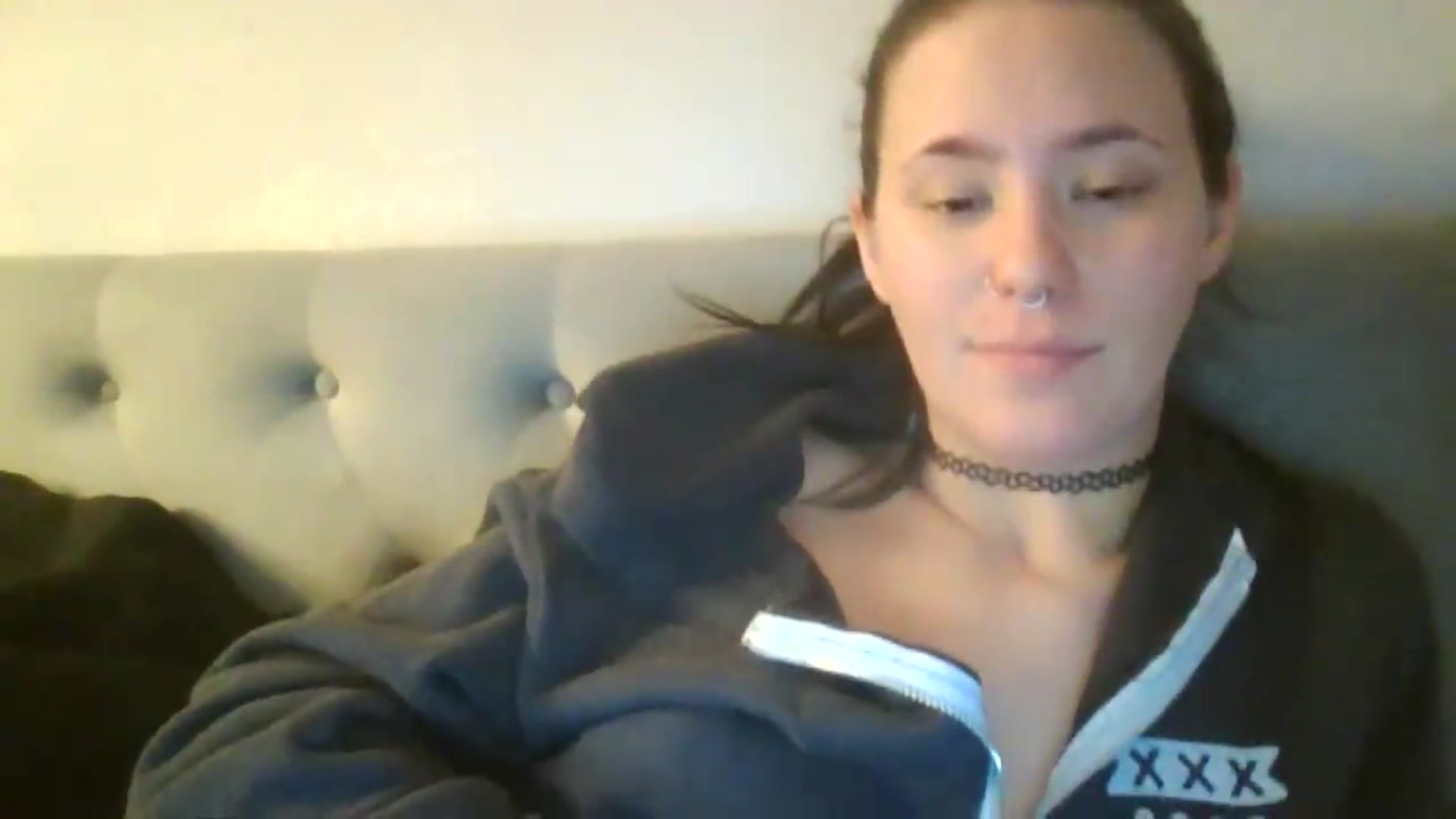 Gallery image thumbnail from Isabelle_Babe's myfreecams stream on, 04/28/2026, 11:47 image 18 of 20