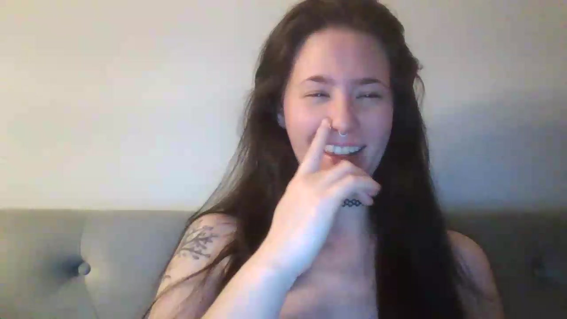 Gallery image thumbnail from Isabelle_Babe's myfreecams stream on, 05/01/2026, 12:16 image 10 of 20
