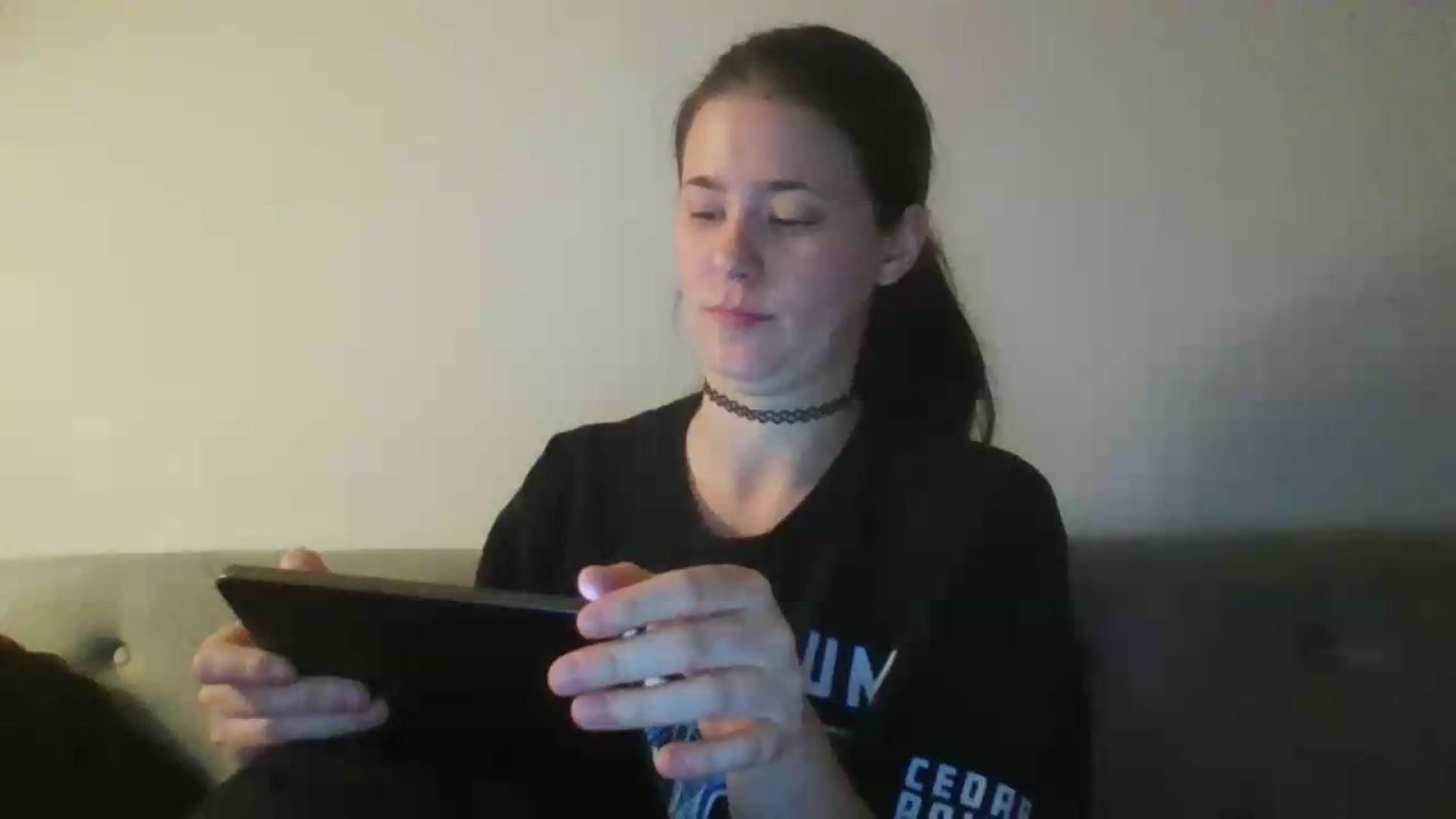 Gallery image thumbnail from Isabelle_Babe's myfreecams stream on, 05/04/2026, 08:32 image 13 of 20