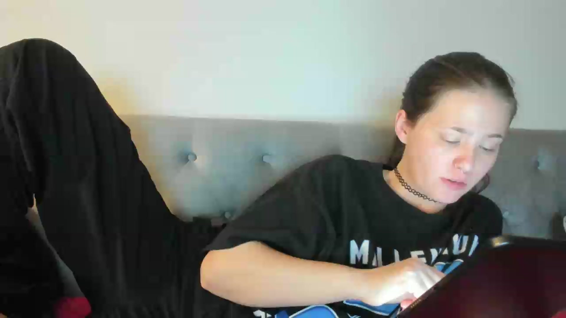 Gallery image thumbnail from Isabelle_Babe's myfreecams stream on, 05/04/2026, 09:50 image 9 of 20