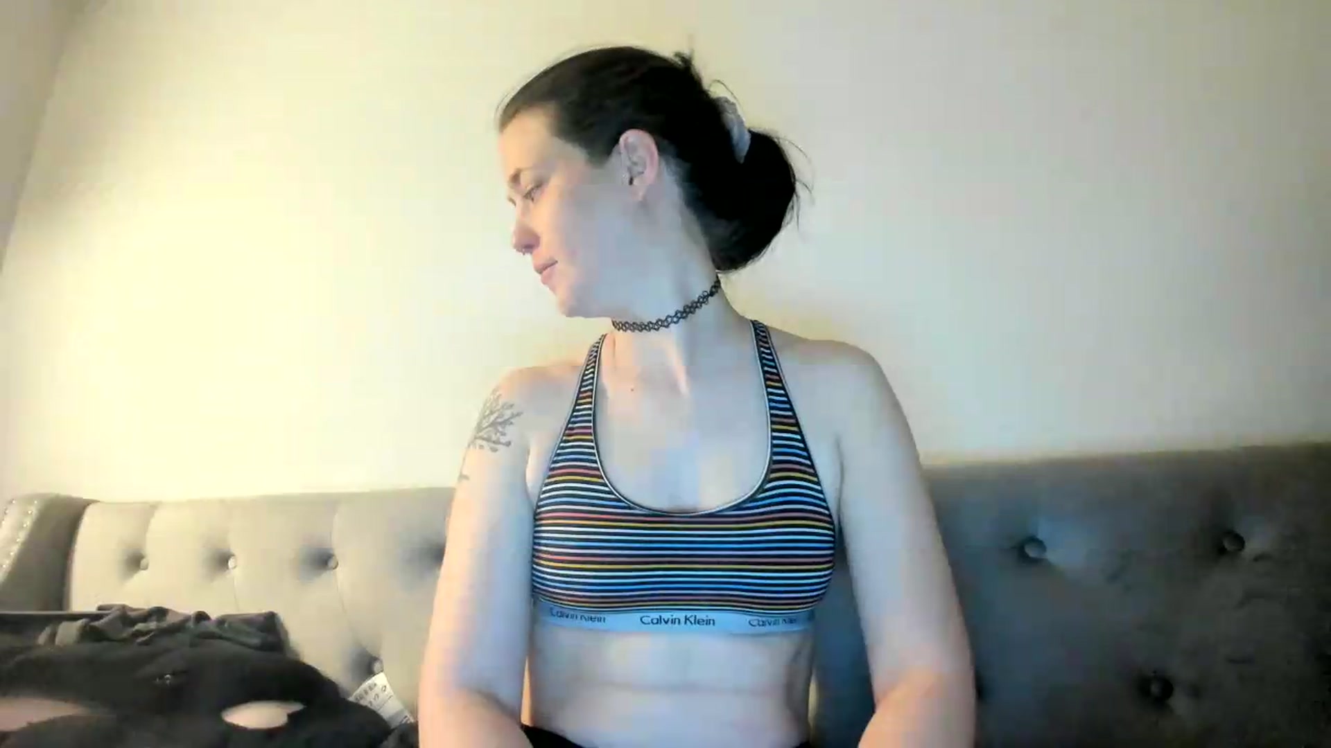 Gallery image thumbnail from Isabelle_Babe's myfreecams stream on, 05/15/2026, 12:03 image 13 of 20