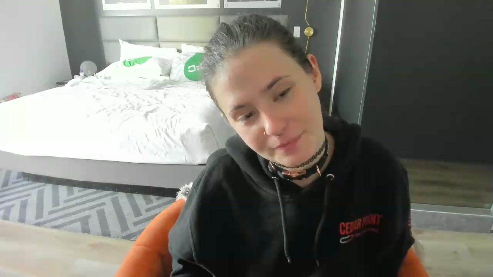 Gallery image thumbnail from Isabelle_Babe's myfreecams stream on, 05/19/2026, 13:43 image 18 of 20