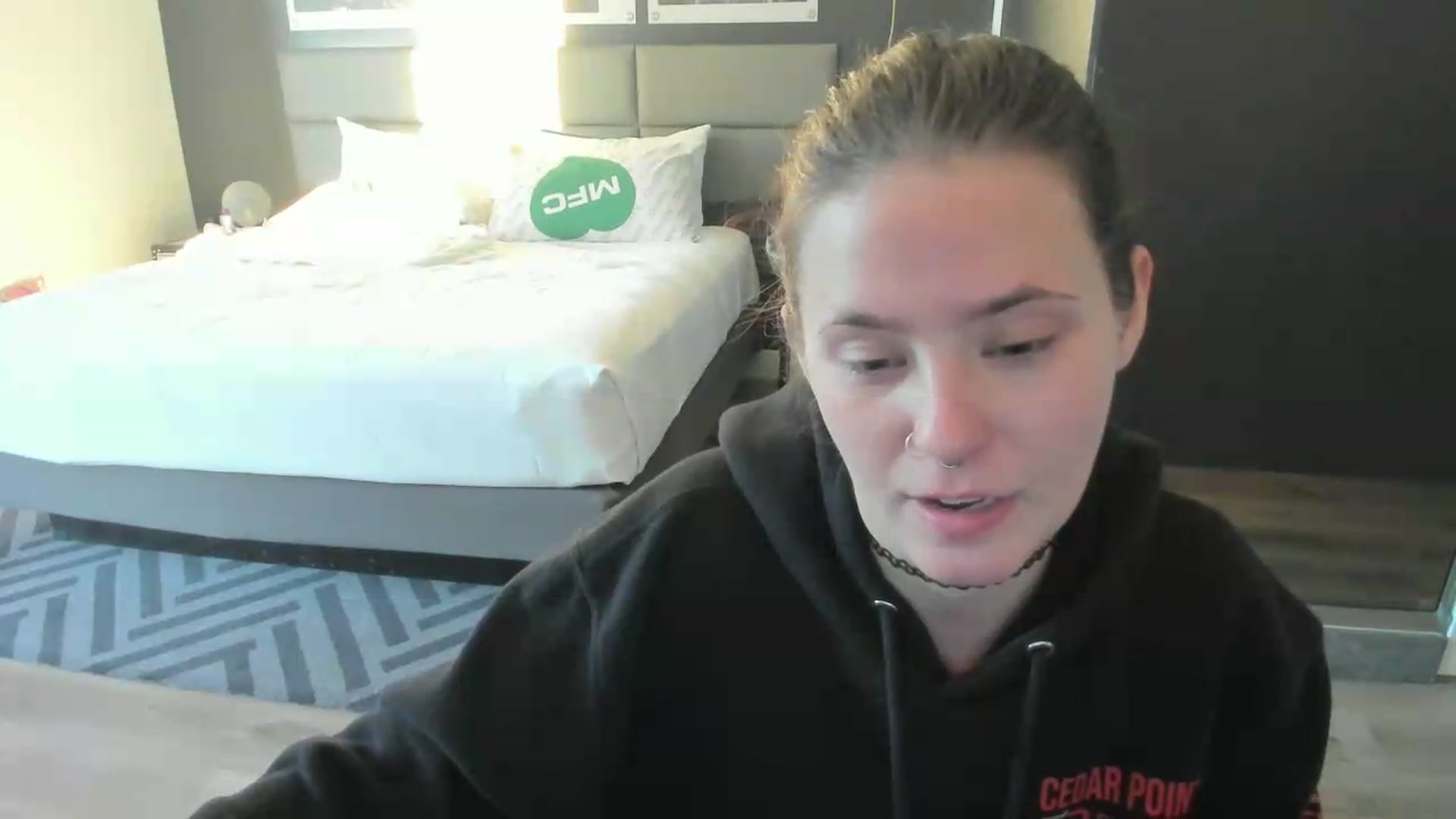Gallery image thumbnail from Isabelle_Babe's myfreecams stream on, 05/19/2026, 13:43 image 9 of 20