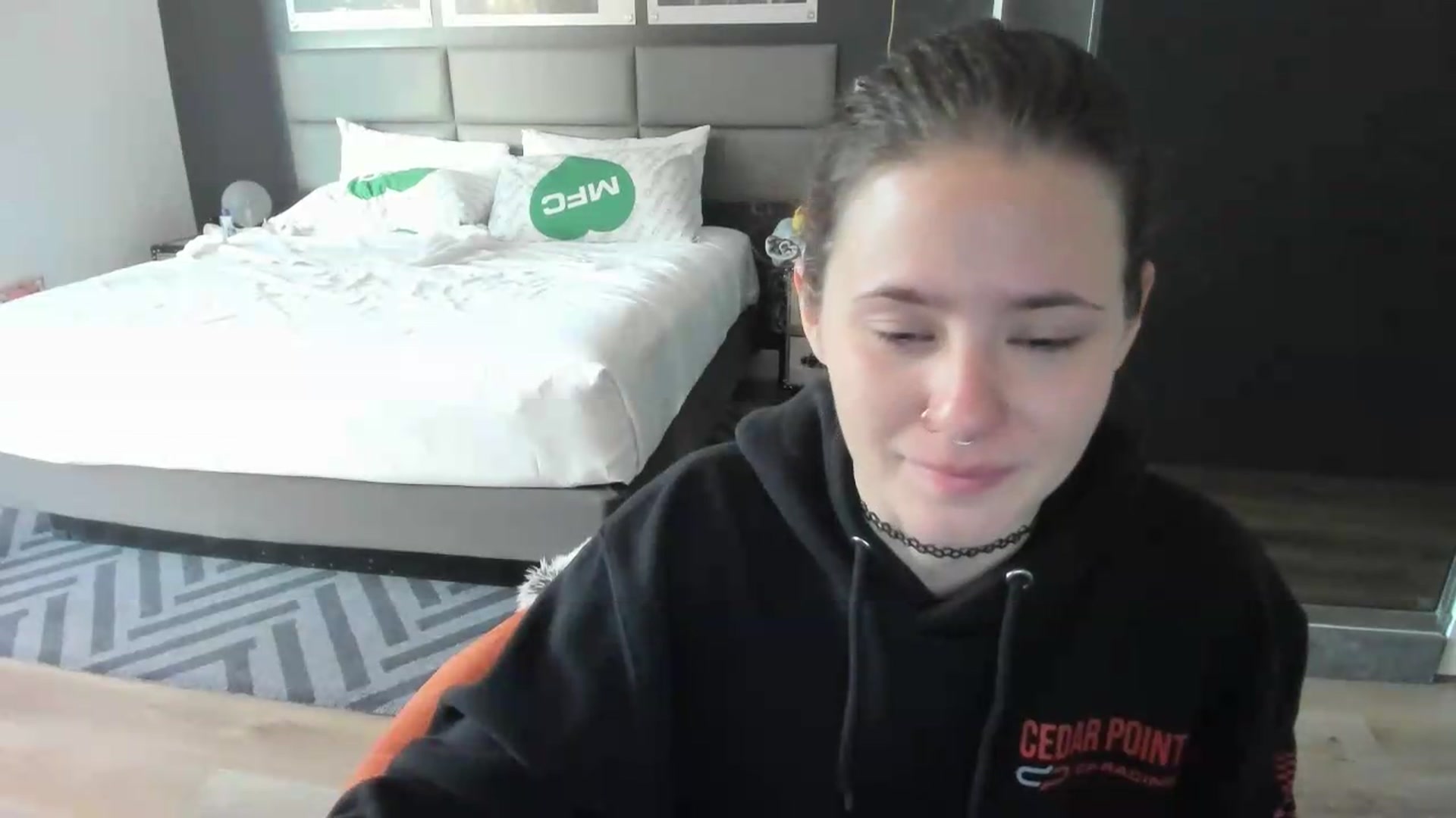 Gallery image thumbnail from Isabelle_Babe's myfreecams stream on, 05/19/2026, 13:43 image 7 of 20