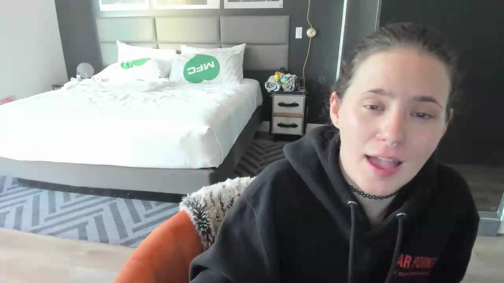 Gallery image thumbnail from Isabelle_Babe's myfreecams stream on, 05/19/2026, 13:43 image 8 of 20
