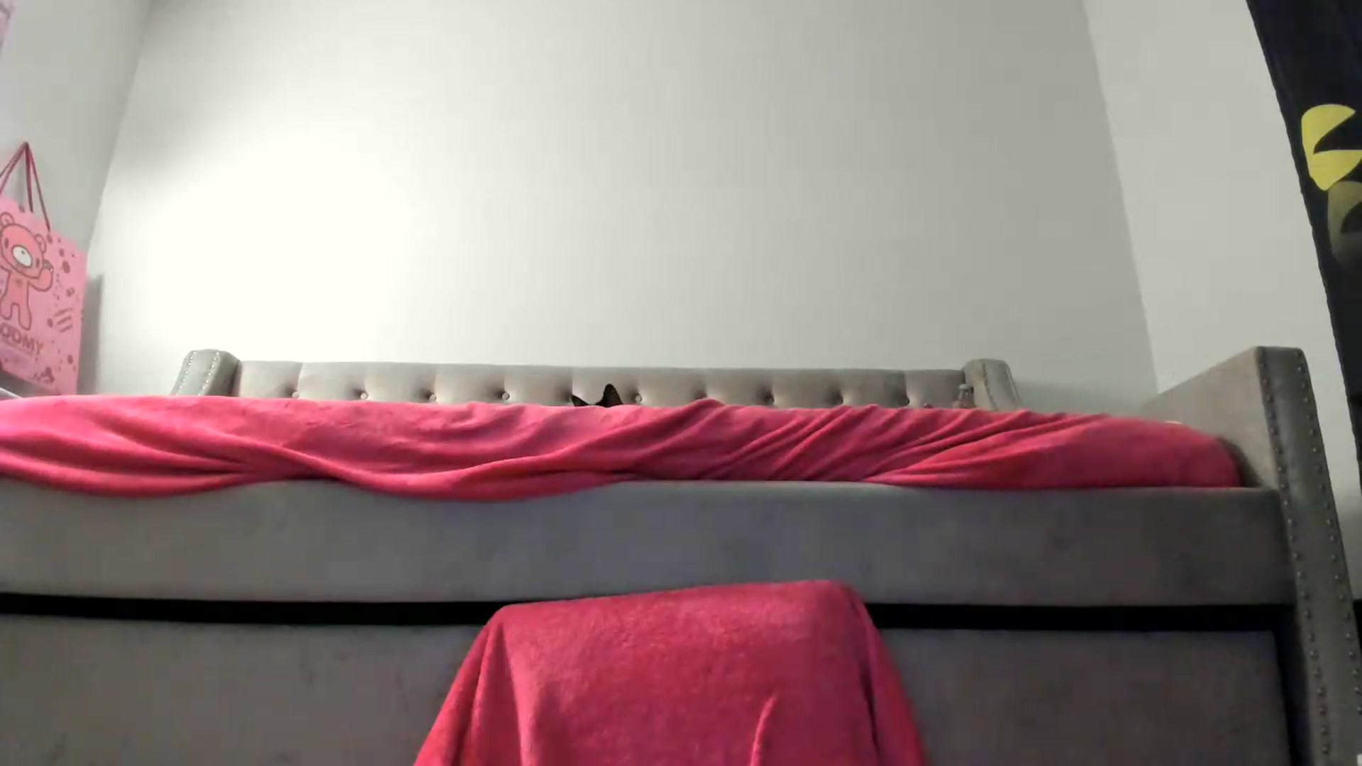 Gallery image thumbnail from Isabelle_Babe's myfreecams stream on, 05/27/2026, 10:13 image 15 of 20