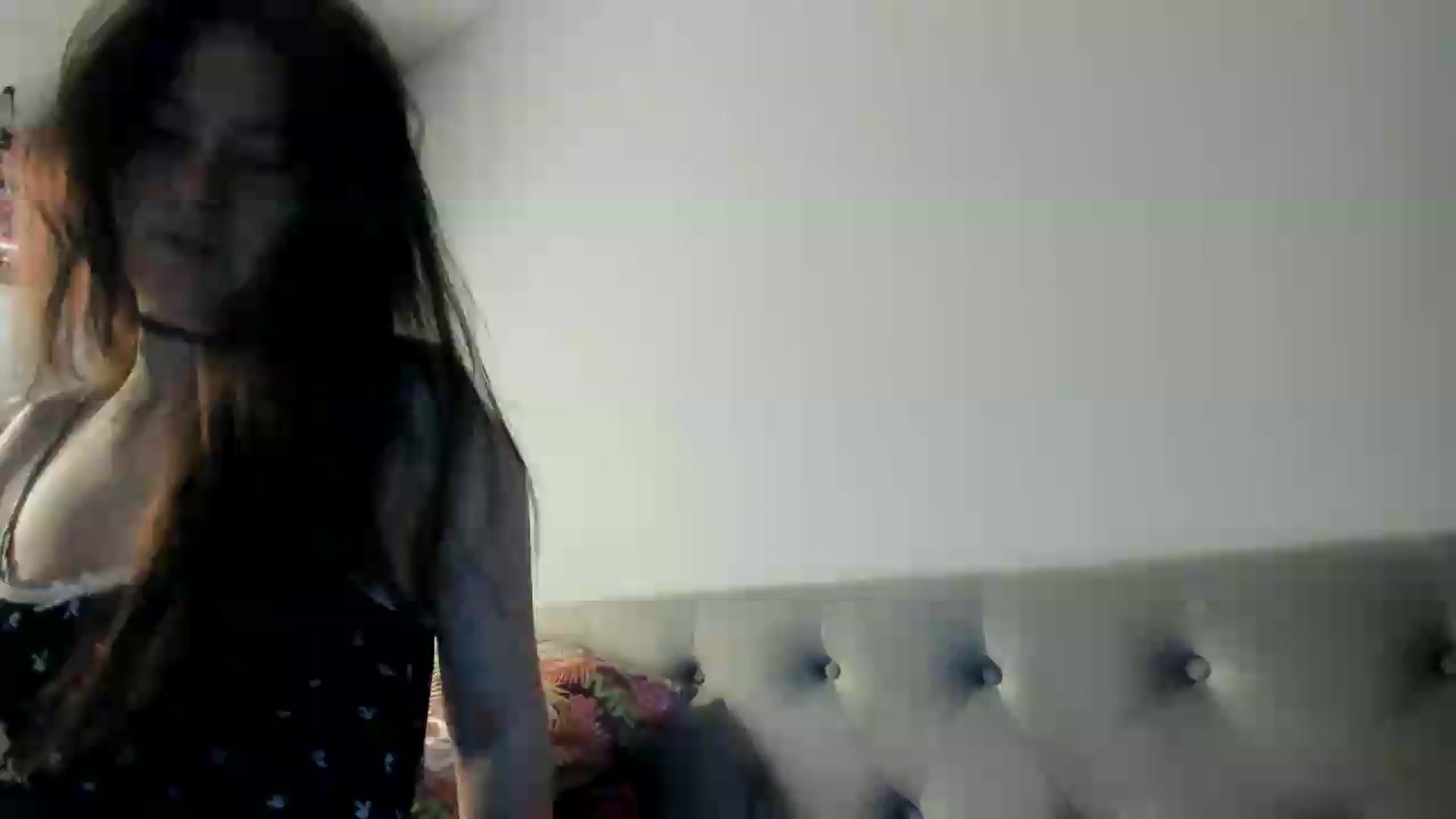 Gallery image thumbnail from Isabelle_Babe's myfreecams stream on, 05/27/2026, 10:53 image 3 of 20