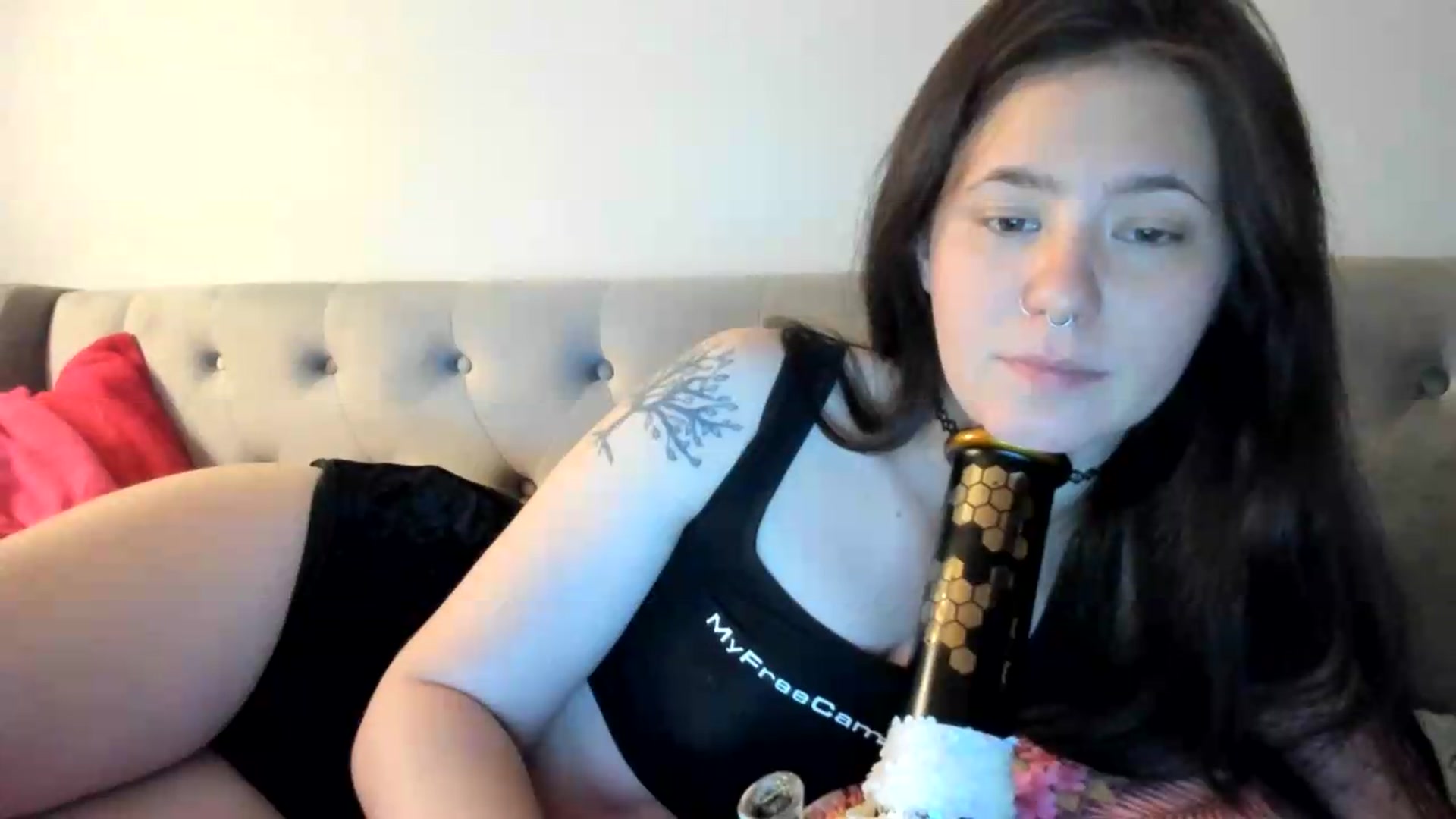 Gallery image thumbnail from Isabelle_Babe's myfreecams stream on, 06/15/2026, 11:59 image 7 of 20