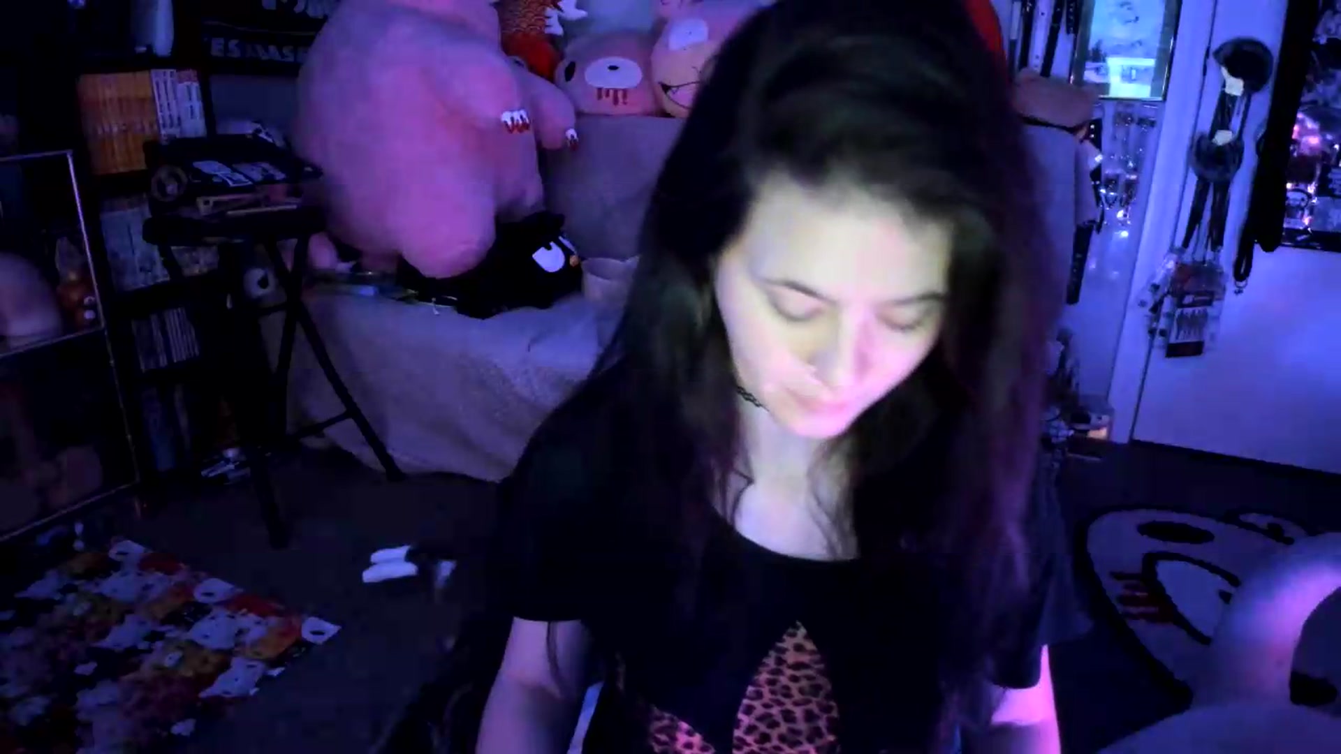 Gallery image thumbnail from Isabelle_Babe's myfreecams stream on, 07/19/2026, 14:17 image 9 of 20