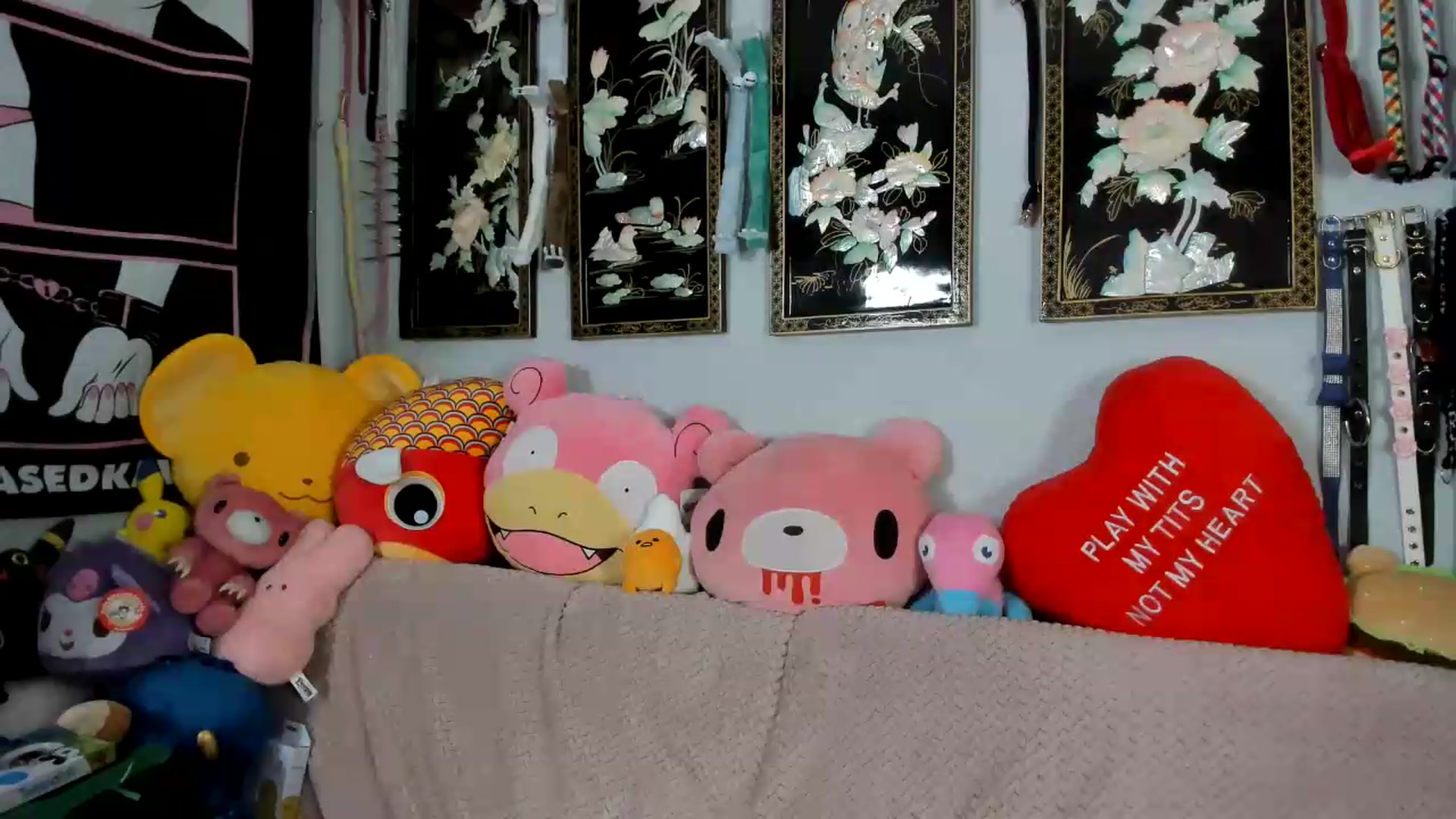Gallery image thumbnail from Isabelle_Babe's myfreecams stream on, 08/17/2026, 02:31 image 10 of 20