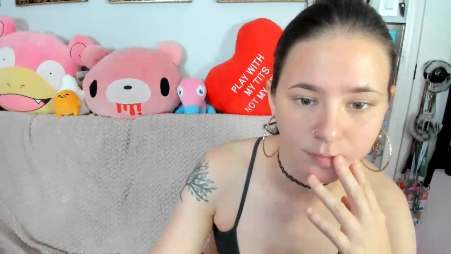 Gallery image thumbnail from Isabelle_Babe's myfreecams stream on, 08/17/2026, 02:31 image 4 of 20
