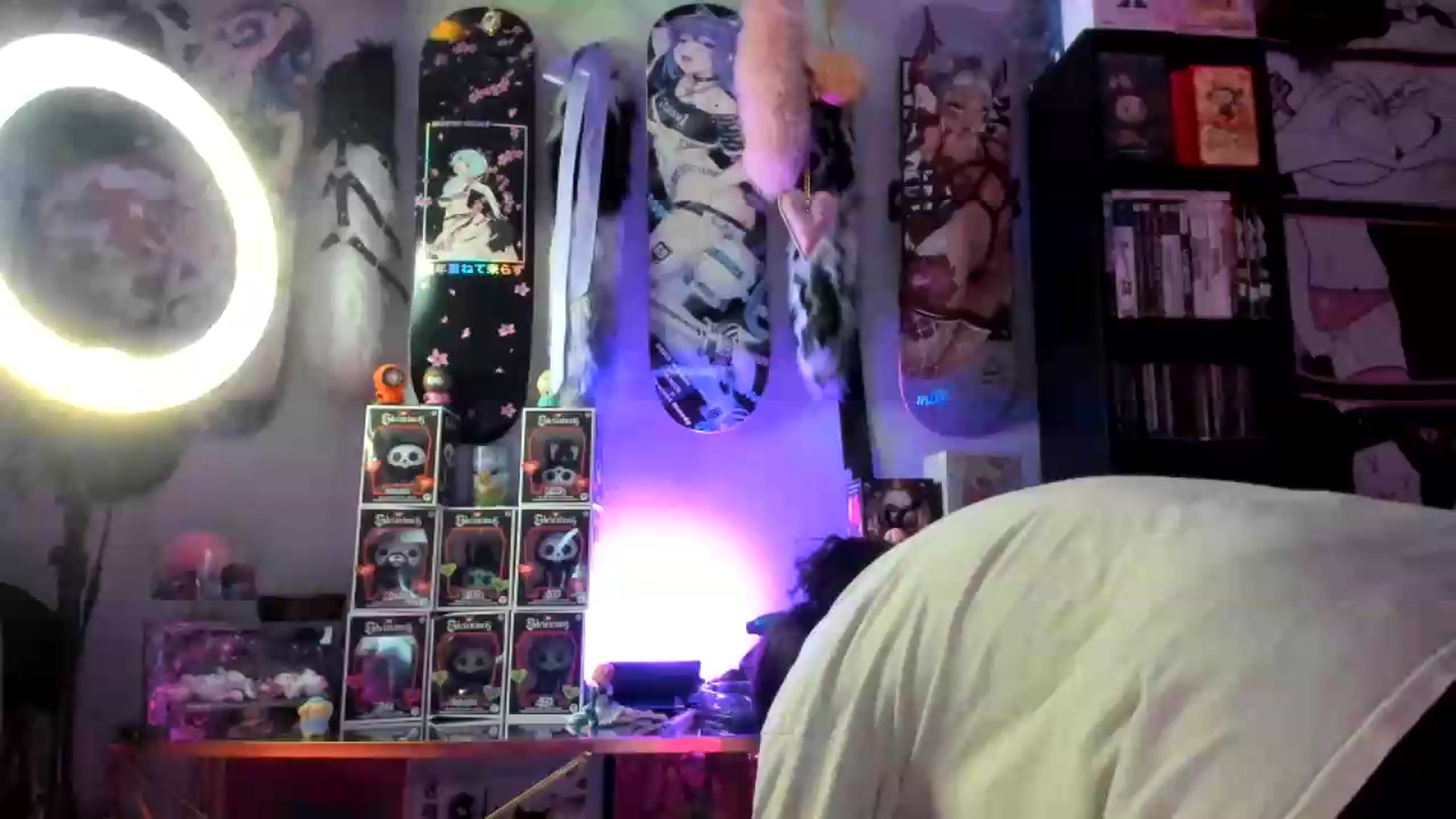Gallery image thumbnail from Isabelle_Babe's myfreecams stream on, 08/19/2026, 14:01 image 1 of 20