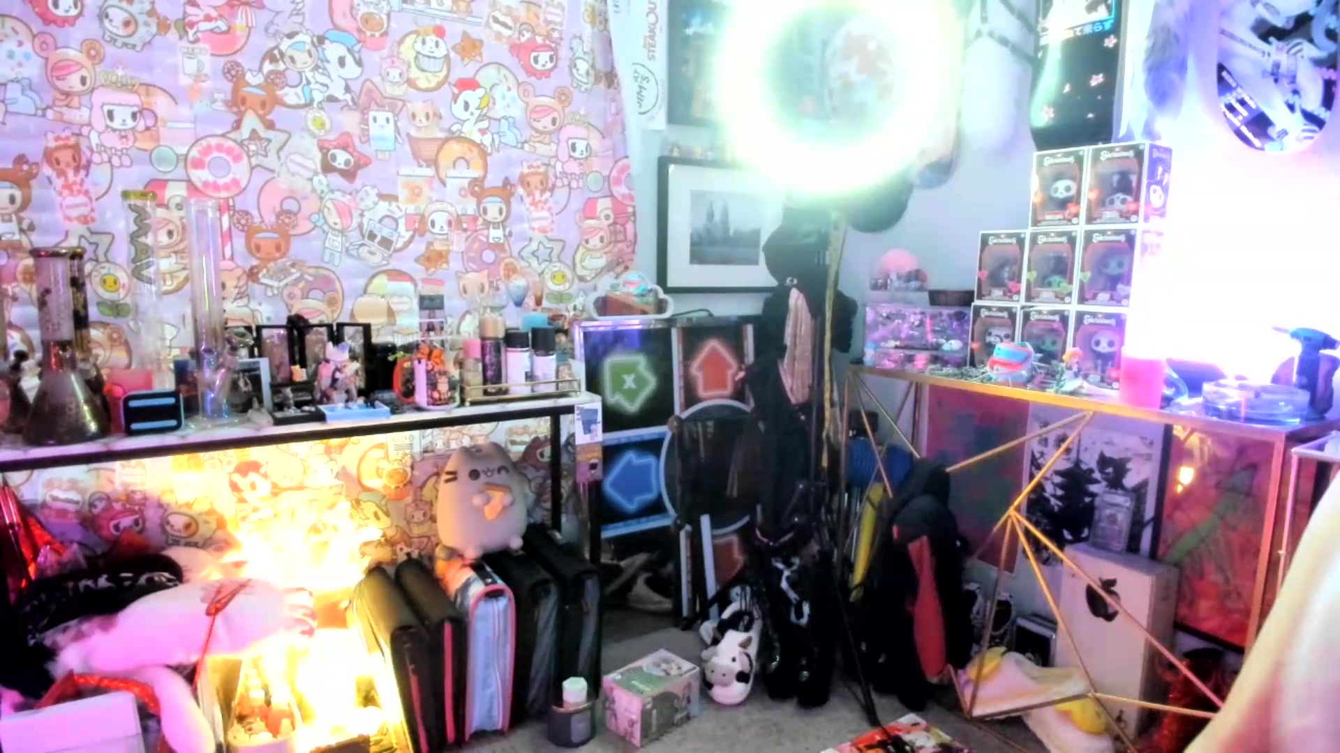 Gallery image thumbnail from Isabelle_Babe's myfreecams stream on, 08/19/2026, 14:01 image 13 of 20