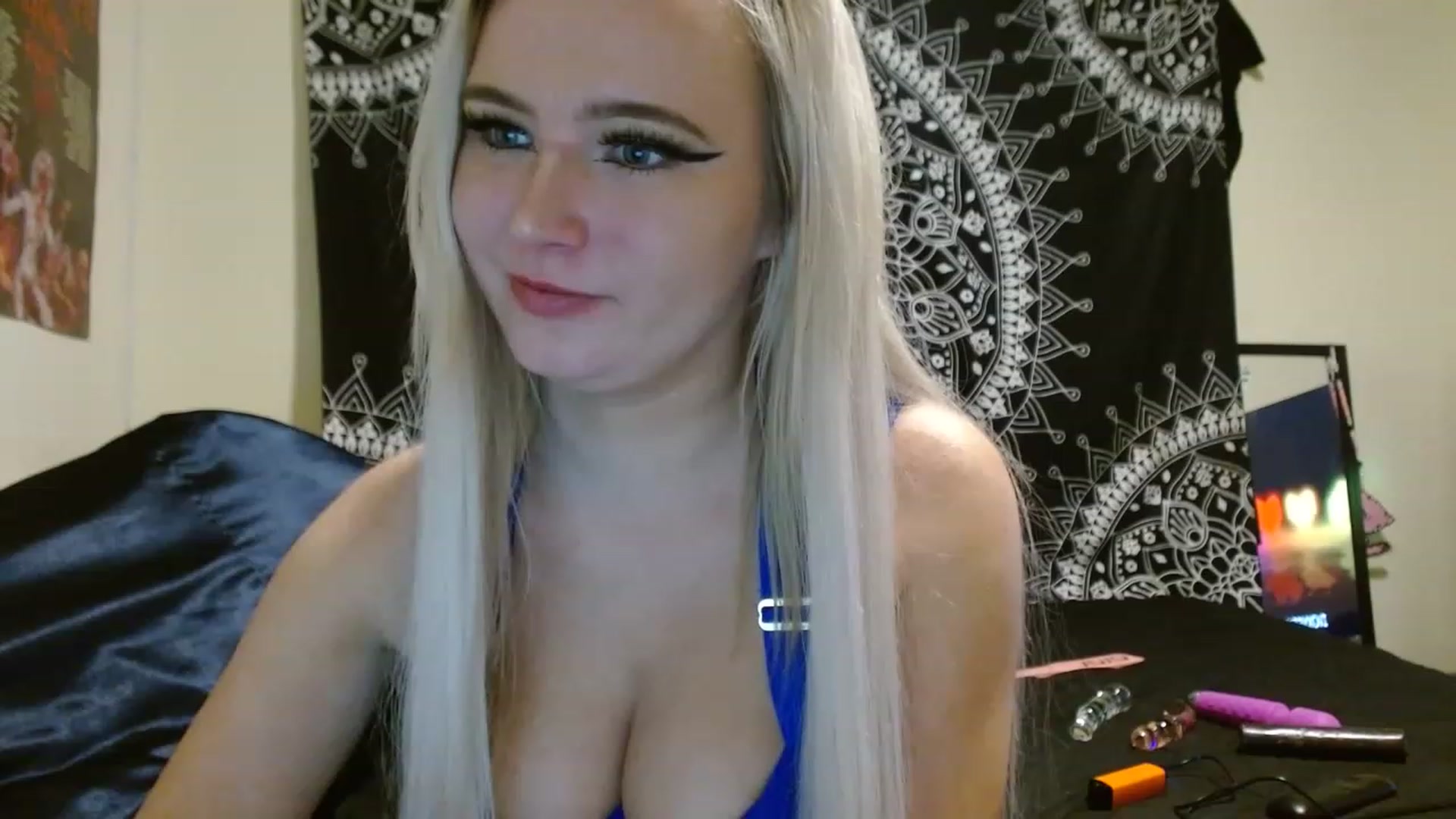 Gallery image thumbnail from Isasummers_'s myfreecams stream on, 03/14/2023, 02:40 image 6 of 20