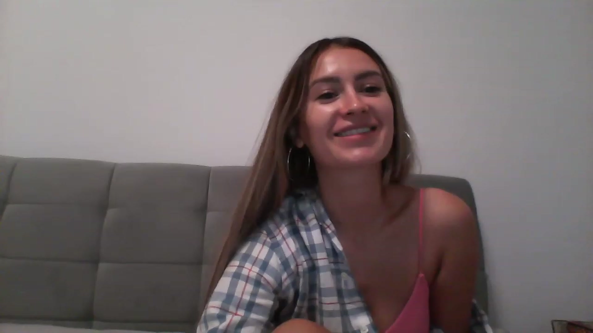 Gallery image thumbnail from Iselin39's myfreecams stream on, 11/23/2022, 21:50 image 13 of 20