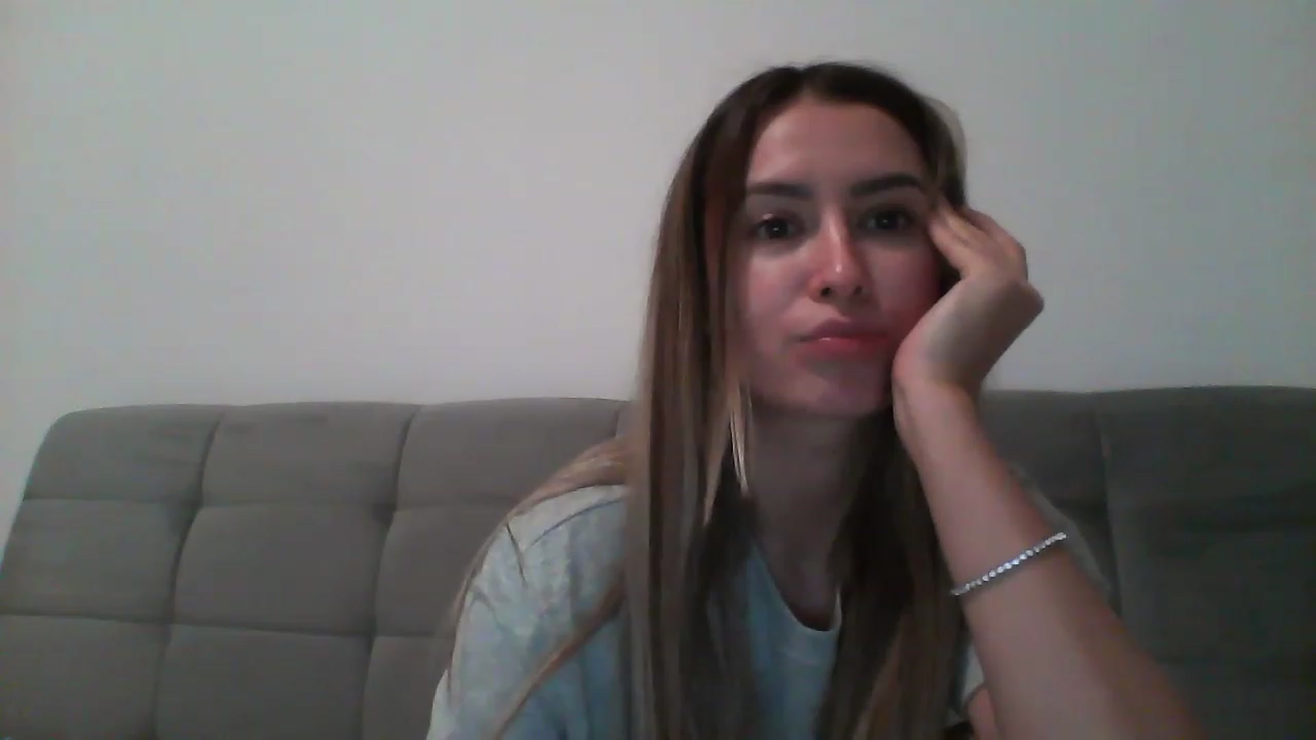 Gallery image thumbnail from Iselin39's myfreecams stream on, 01/04/2023, 01:16 image 11 of 20