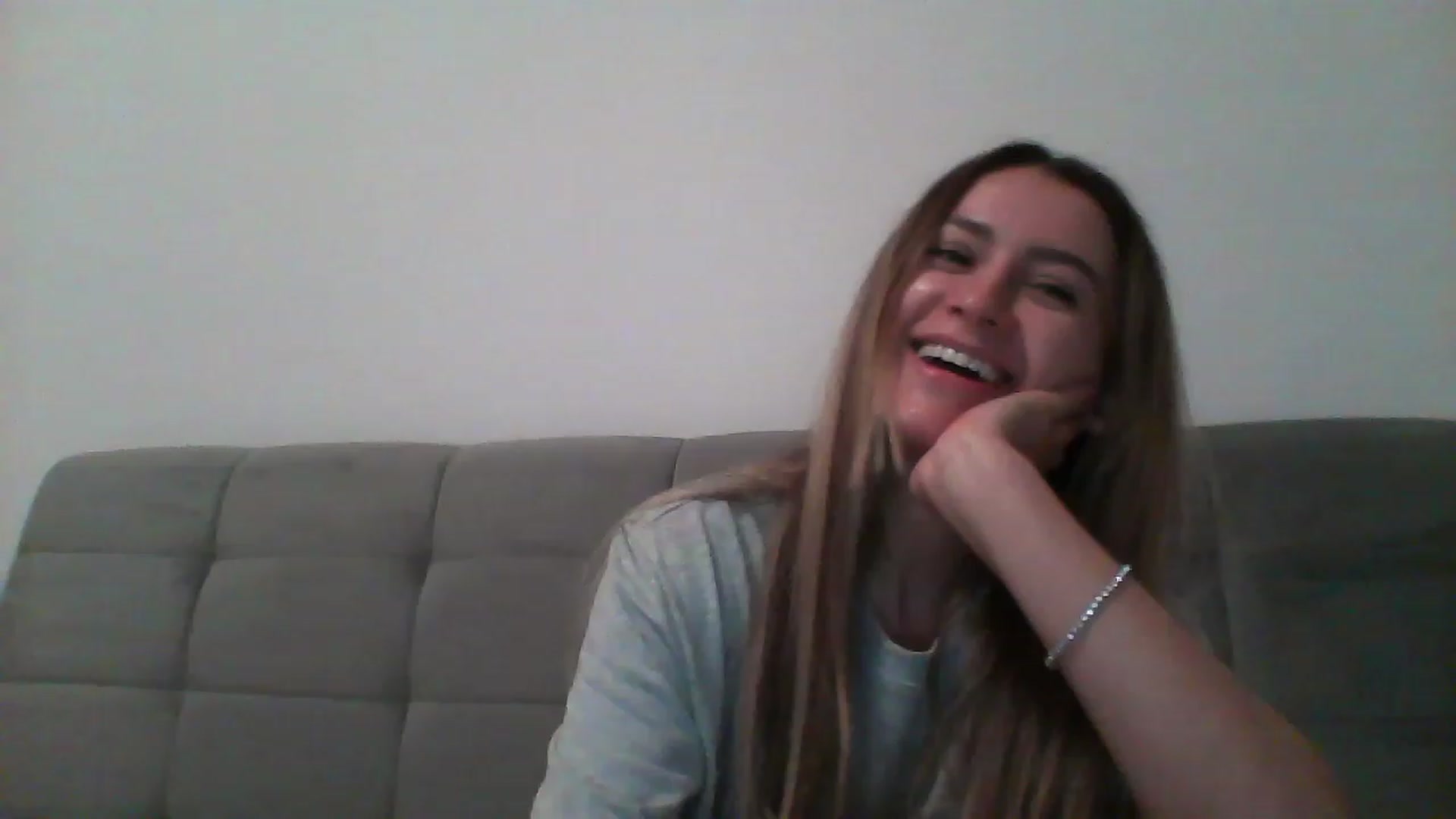 Gallery image thumbnail from Iselin39's myfreecams stream on, 01/04/2023, 01:16 image 12 of 20
