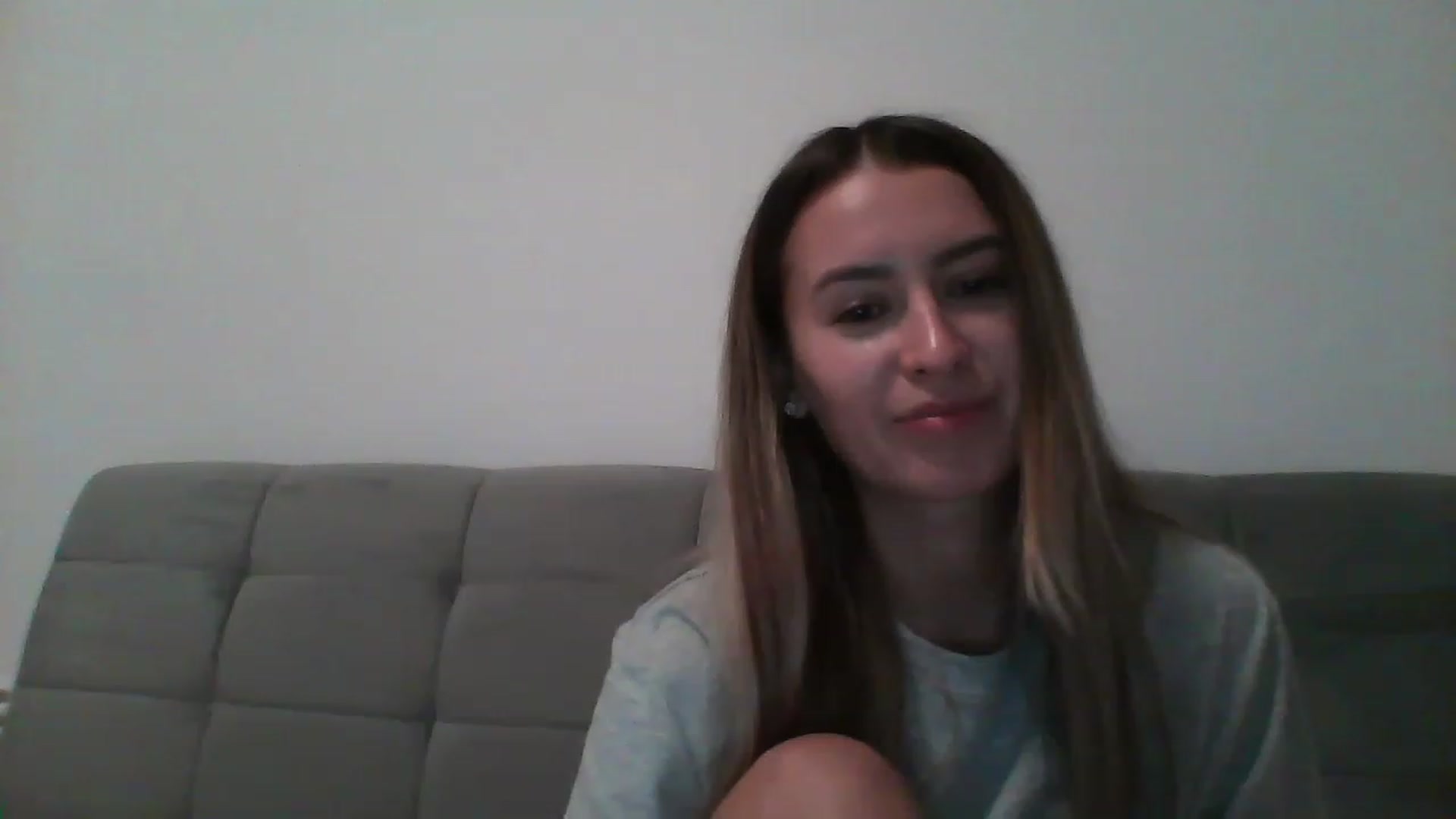 Gallery image thumbnail from Iselin39's myfreecams stream on, 01/04/2023, 01:16 image 3 of 20