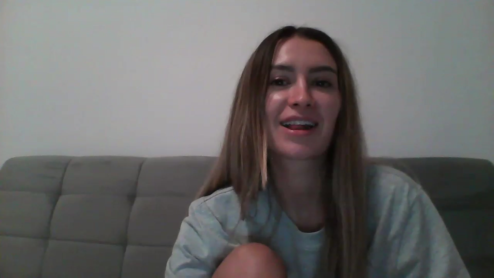 Gallery image thumbnail from Iselin39's myfreecams stream on, 01/04/2023, 01:16 image 18 of 20