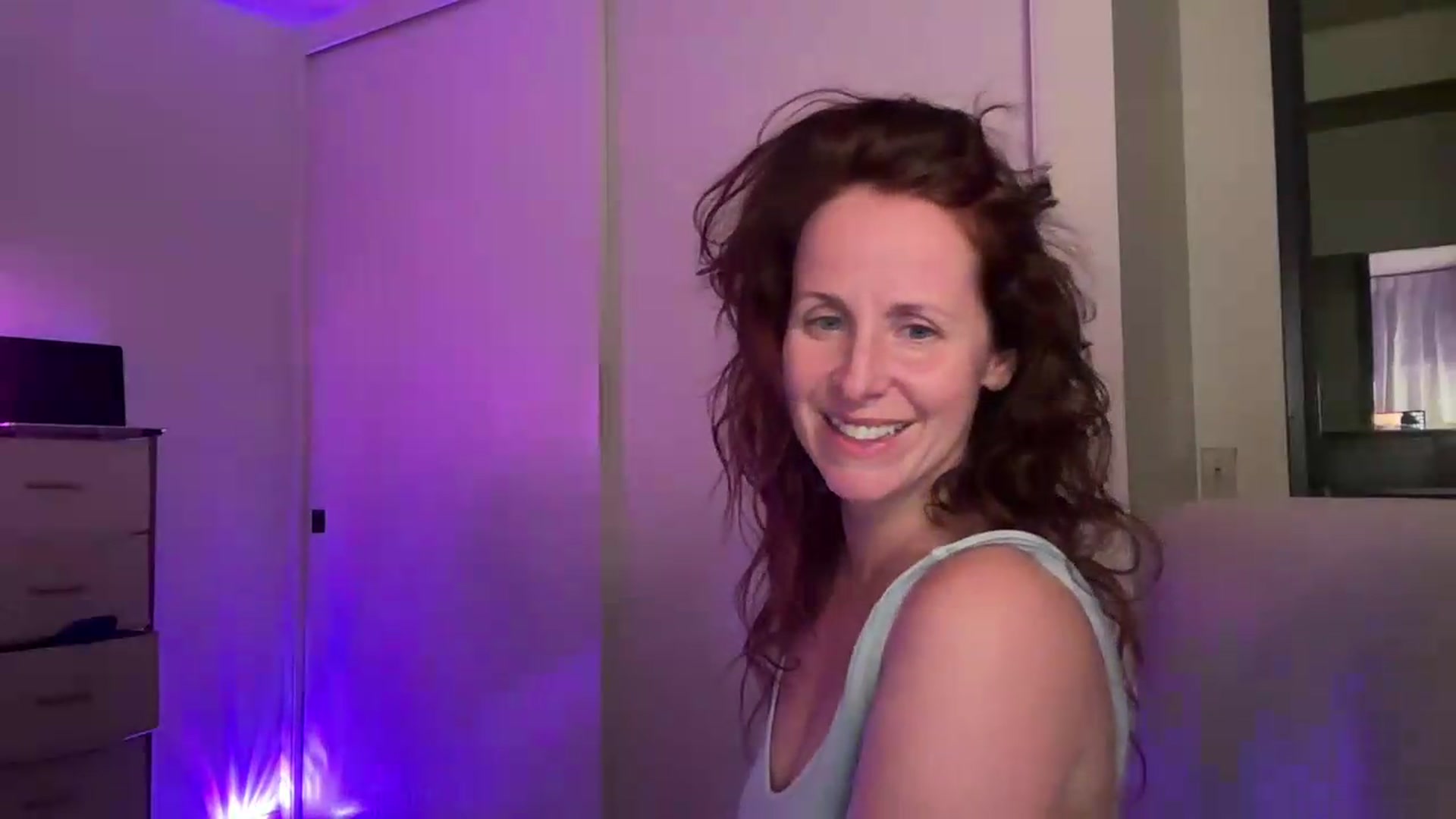 Gallery image thumbnail from IslaNyxx's myfreecams stream on, 09/12/2026, 09:45 image 2 of 20