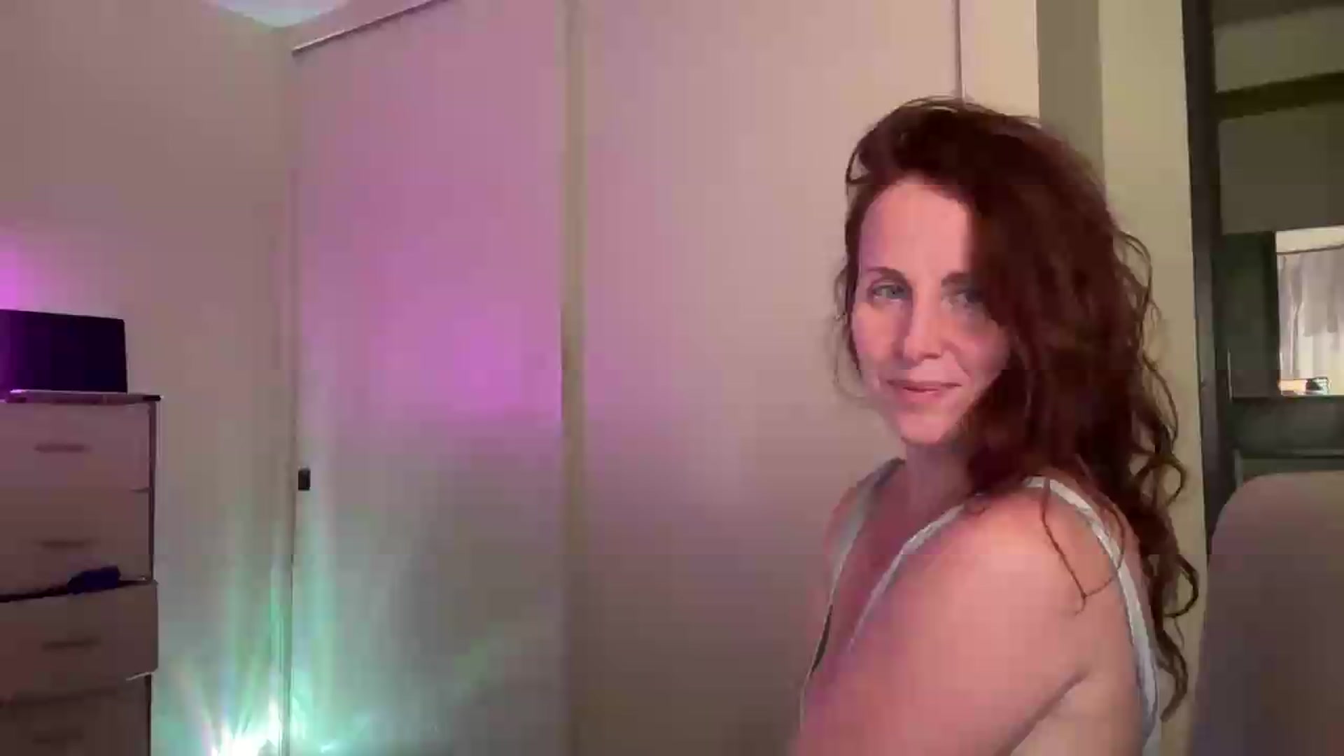 Gallery image thumbnail from IslaNyxx's myfreecams stream on, 09/12/2026, 09:45 image 5 of 20
