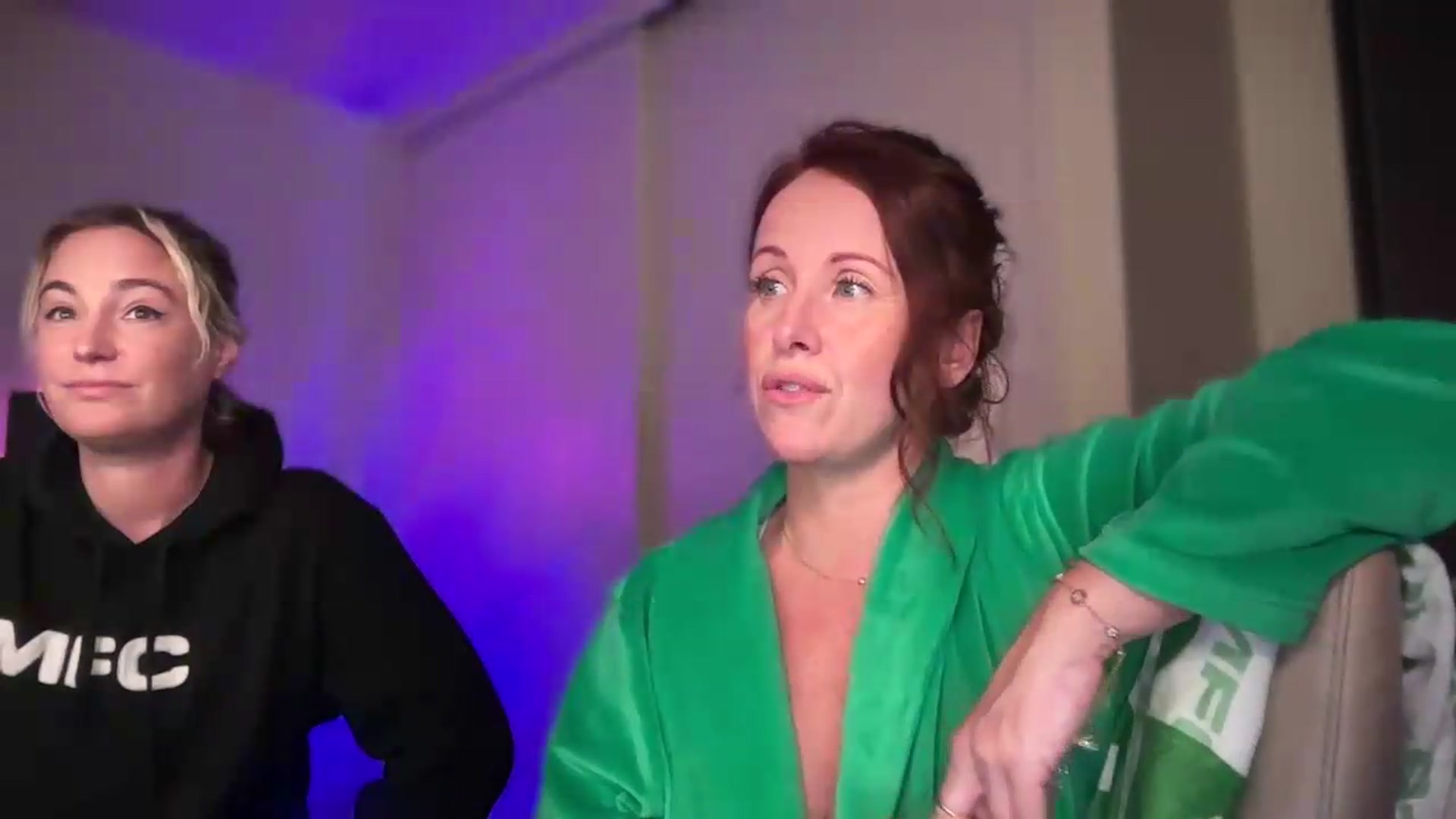 Gallery image thumbnail from IslaNyxx's myfreecams stream on, 09/14/2026, 06:12 image 11 of 20