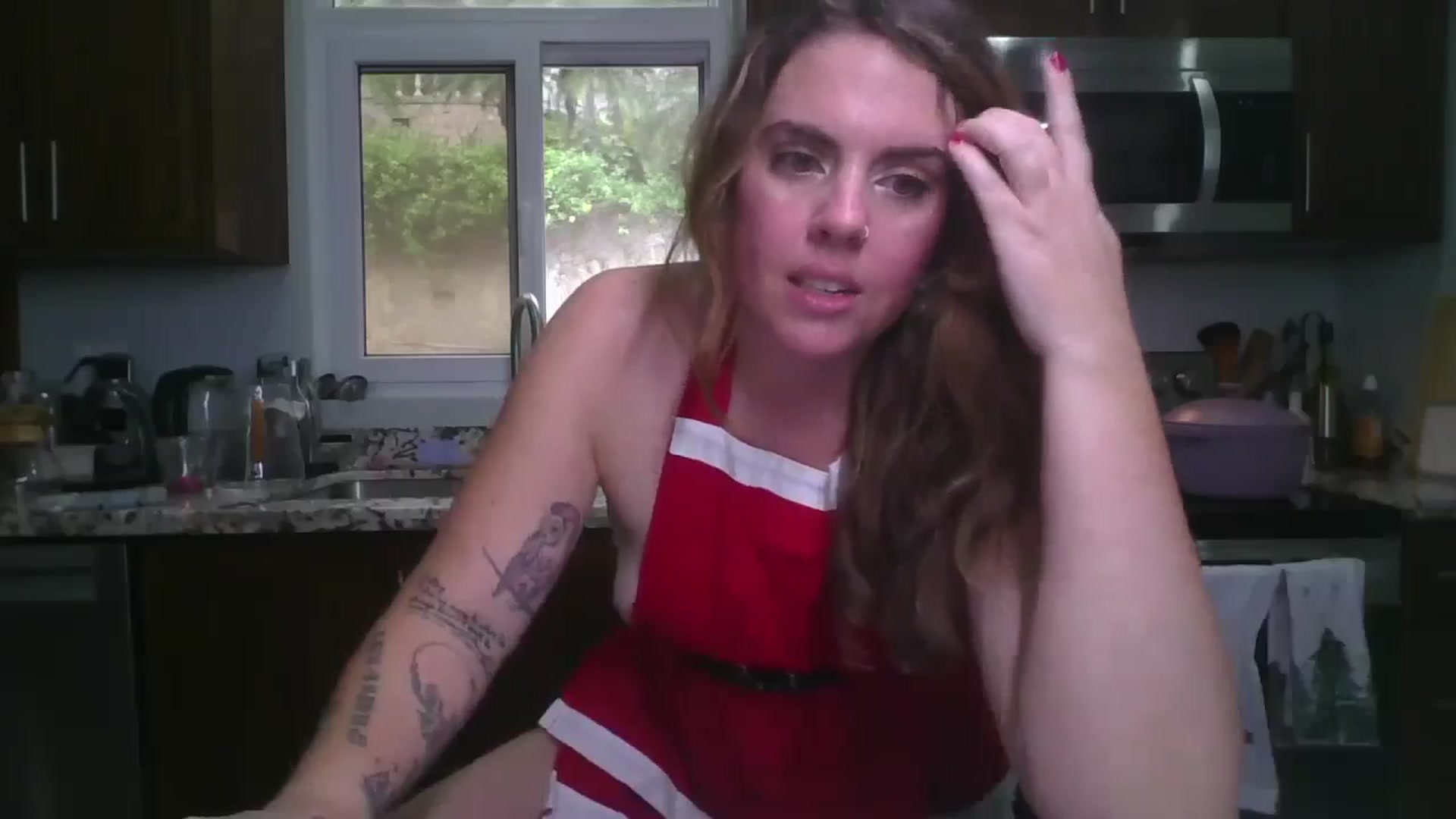 Gallery image thumbnail from IslandQueenR's myfreecams stream on, 12/24/2024, 21:24 image 17 of 20