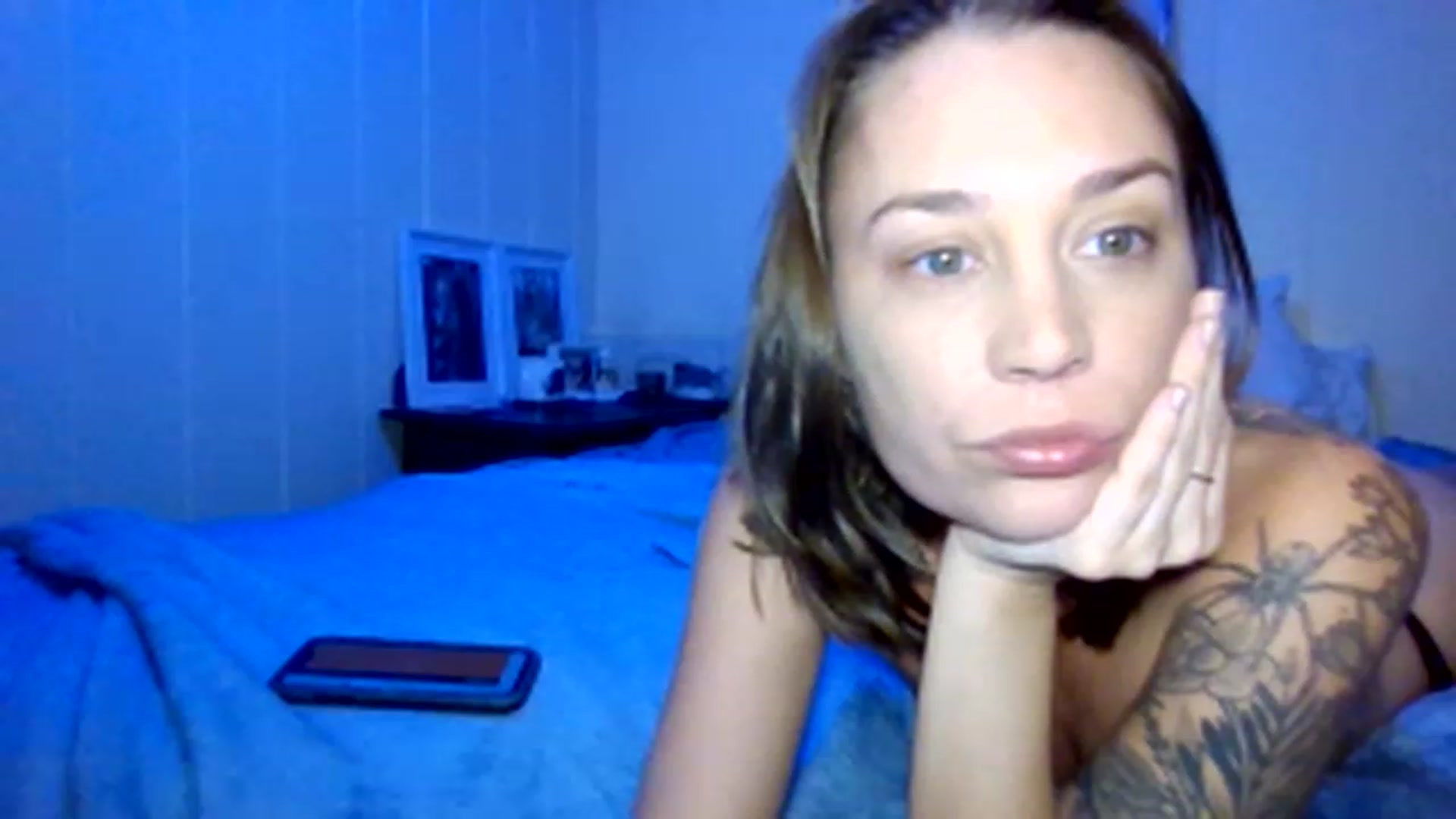 Gallery image thumbnail from Islandmilf's myfreecams stream on, 11/27/2022, 10:09 image 15 of 20