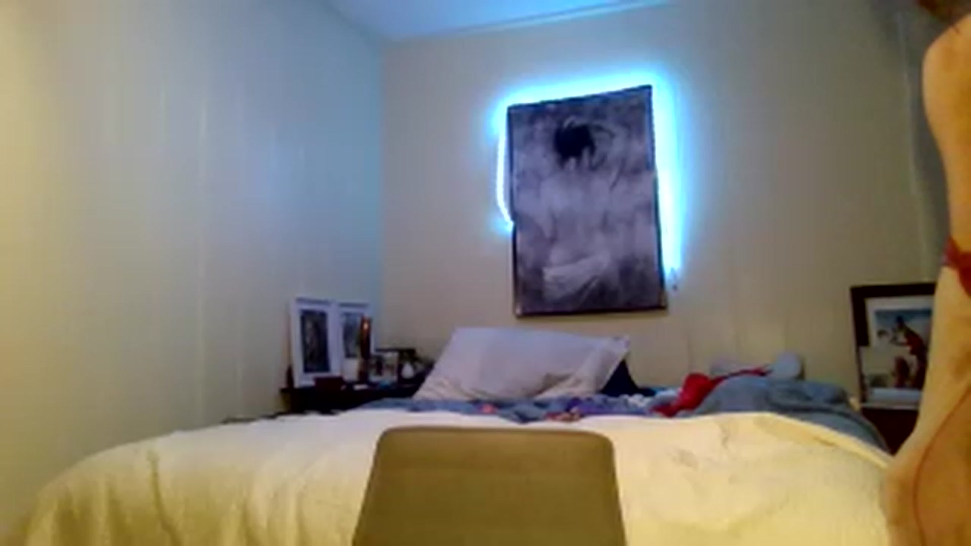Gallery image thumbnail from Islandmilf's myfreecams stream on, 12/08/2022, 12:04 image 15 of 20